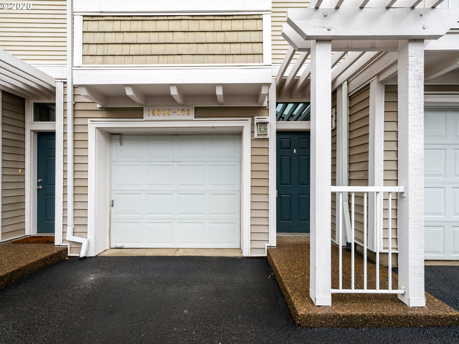 Photo #4: 20529313 Listing 