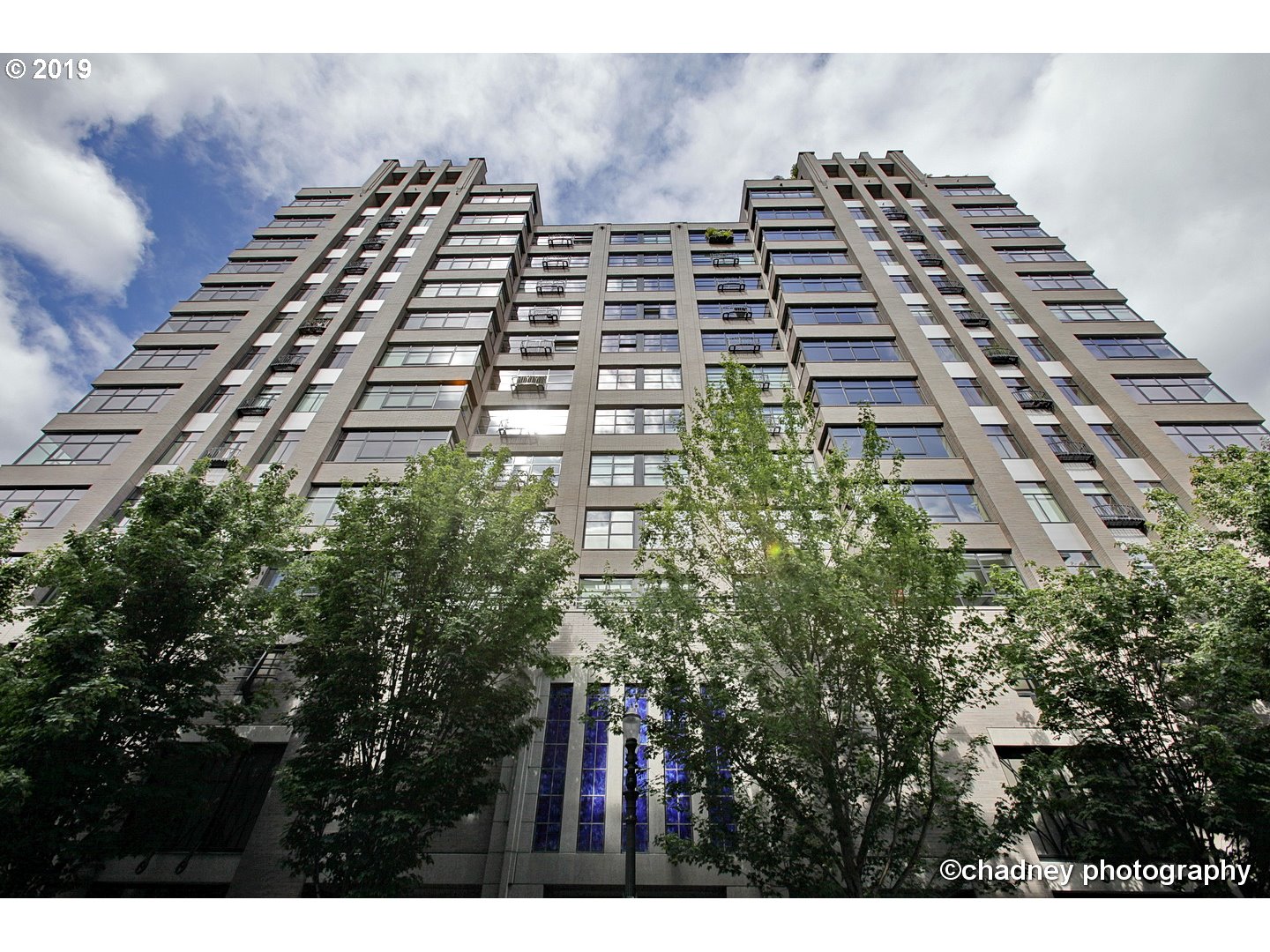 Photo #2: 20531346 Listing 
