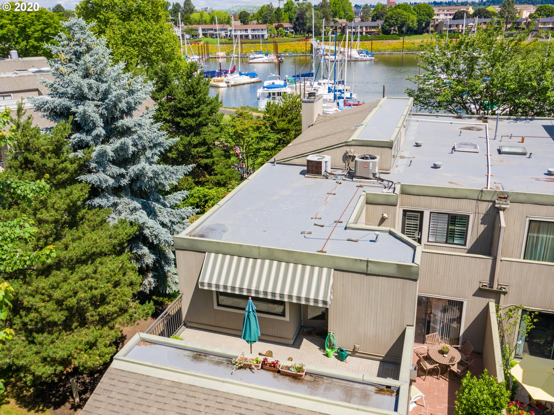 Photo #3: 20533001 Listing 
