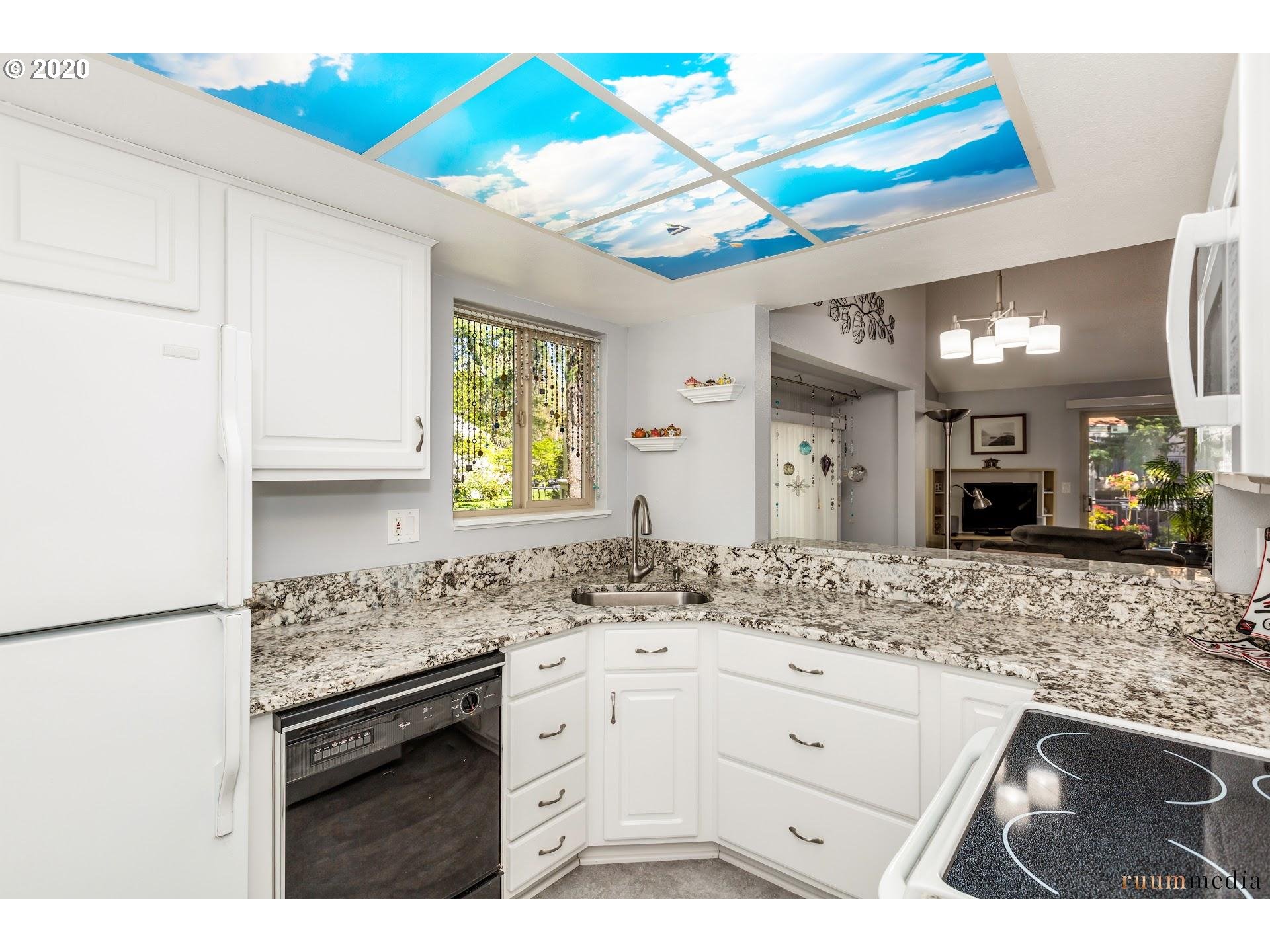 Photo #3: 20536168 Listing 