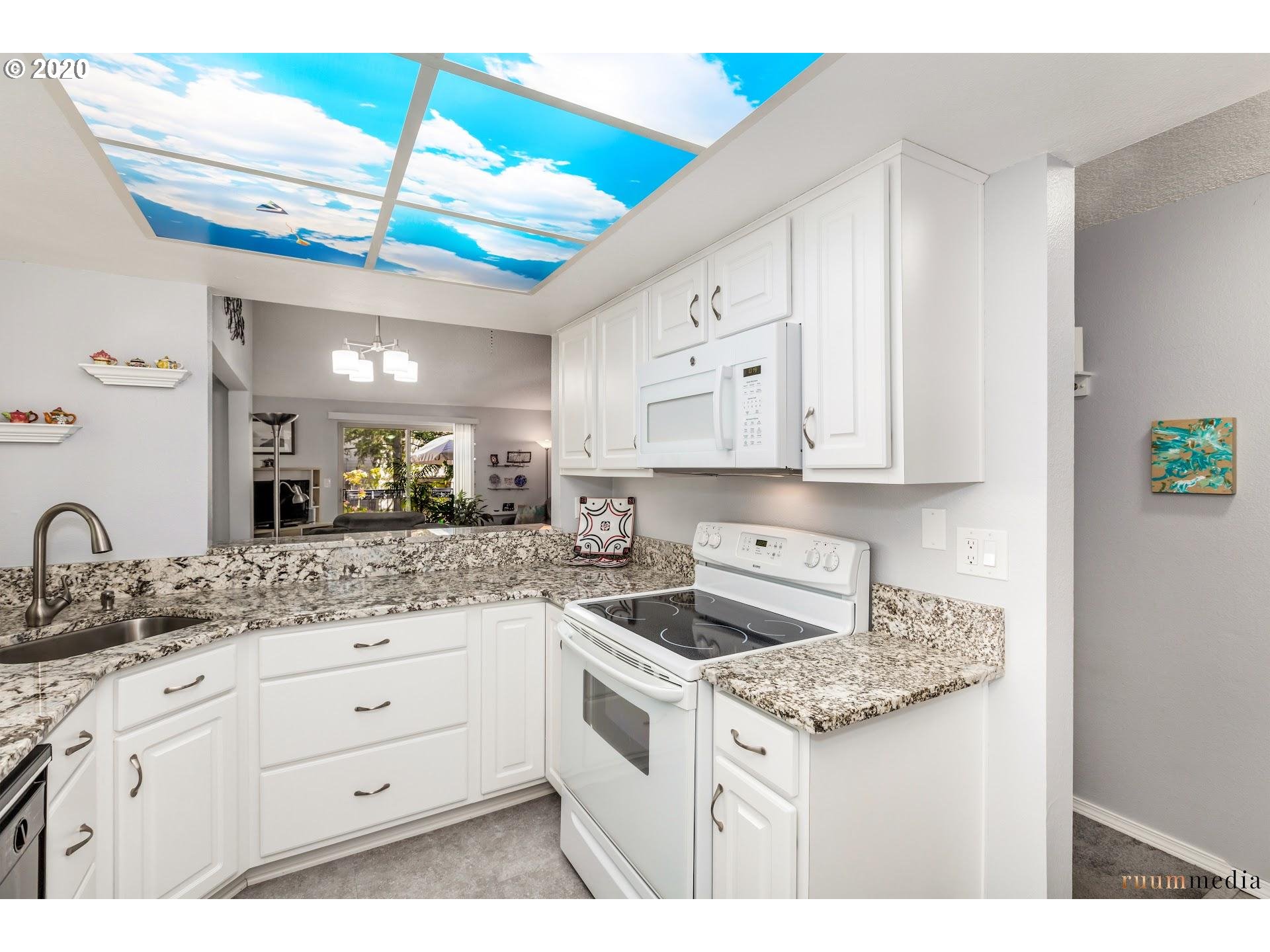 Photo #5: 20536168 Listing 
