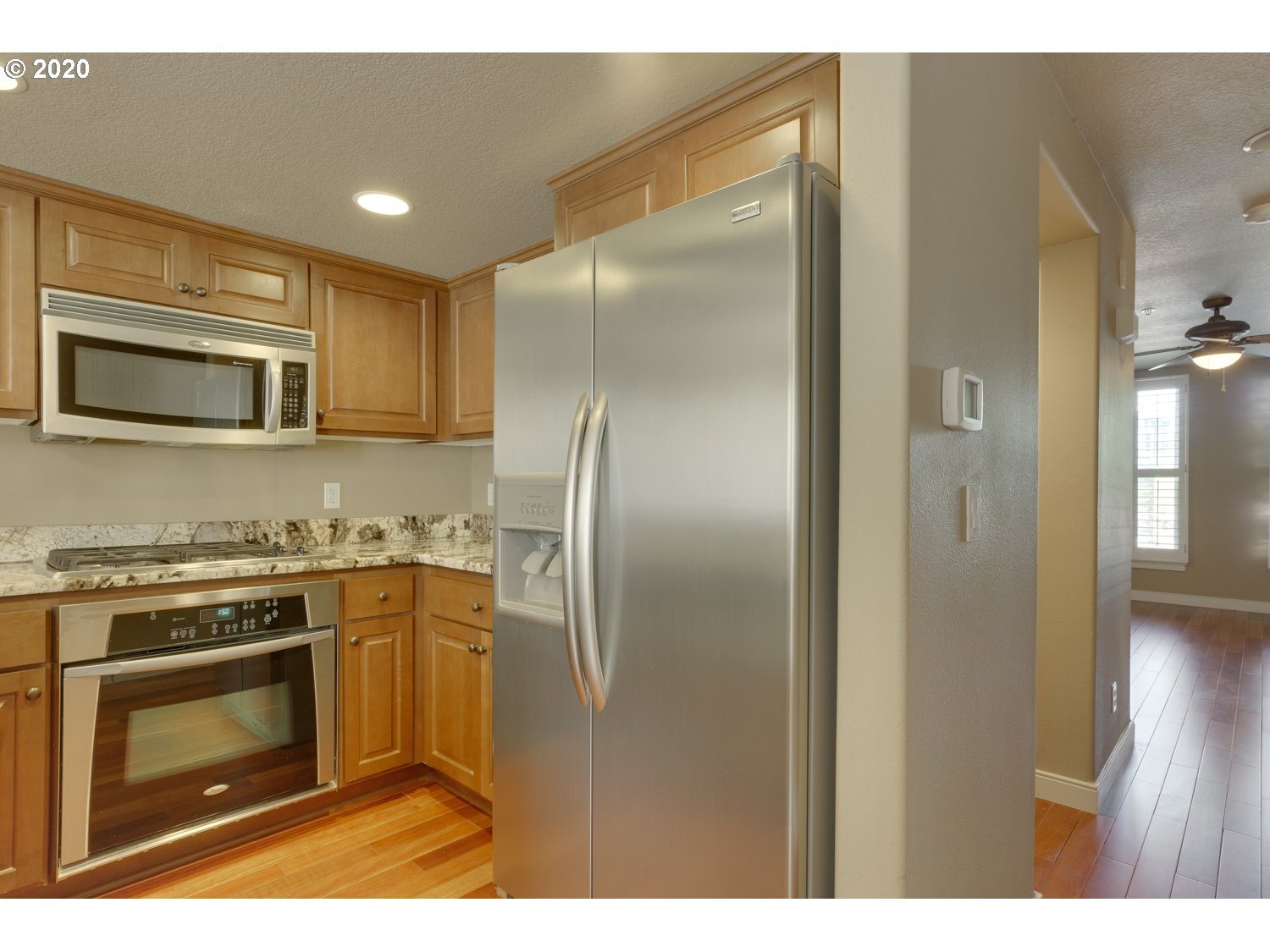 Photo #5: 20541653 Listing 