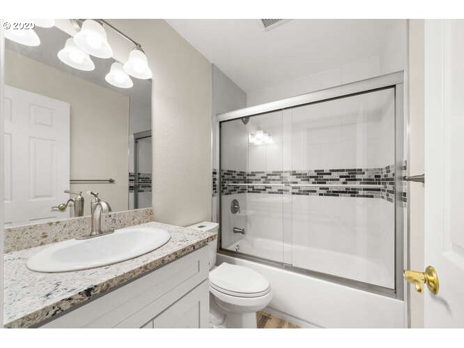 Photo #5: 20552834 Listing 
