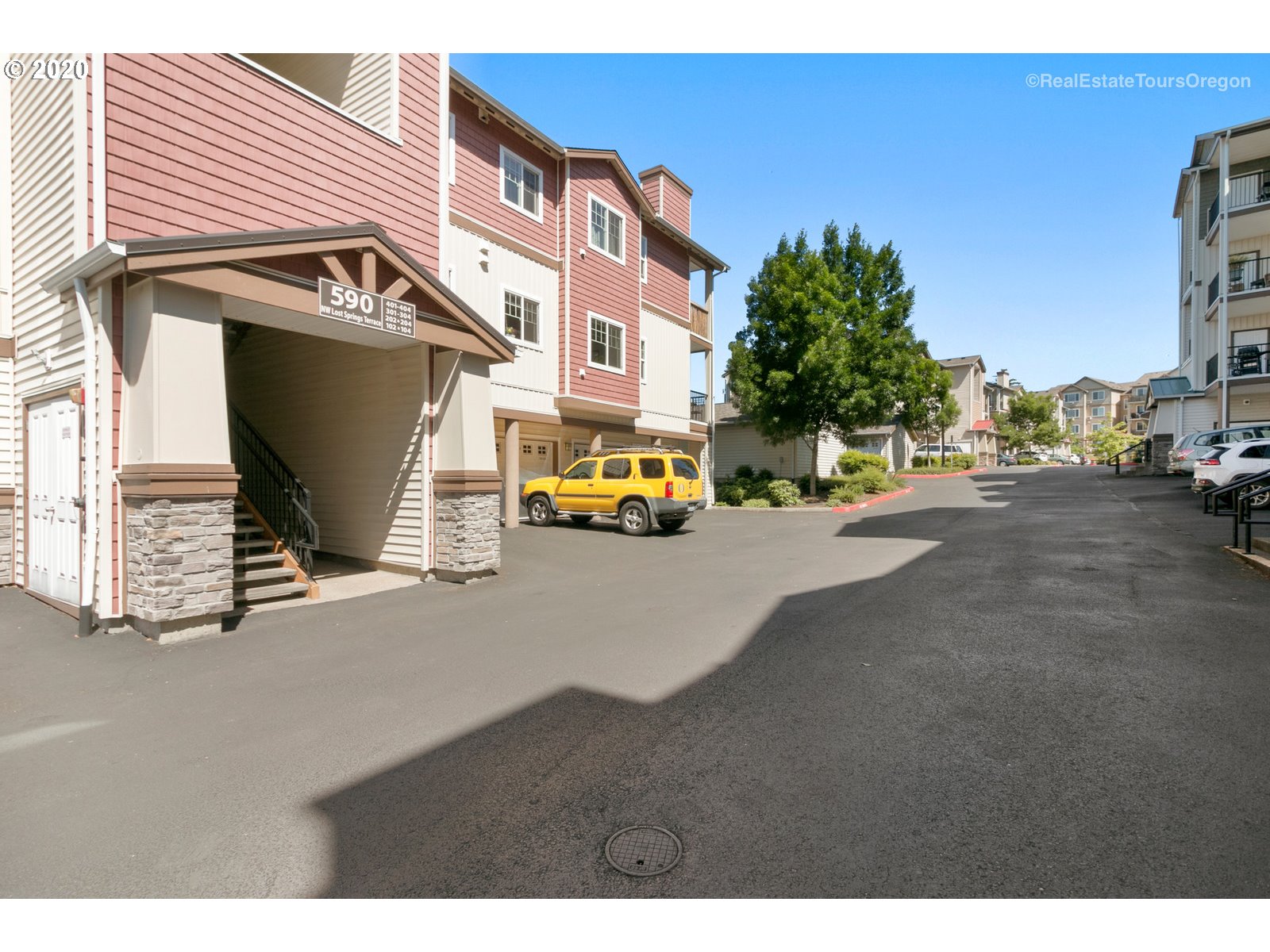 Photo #2: 20553244 Listing 