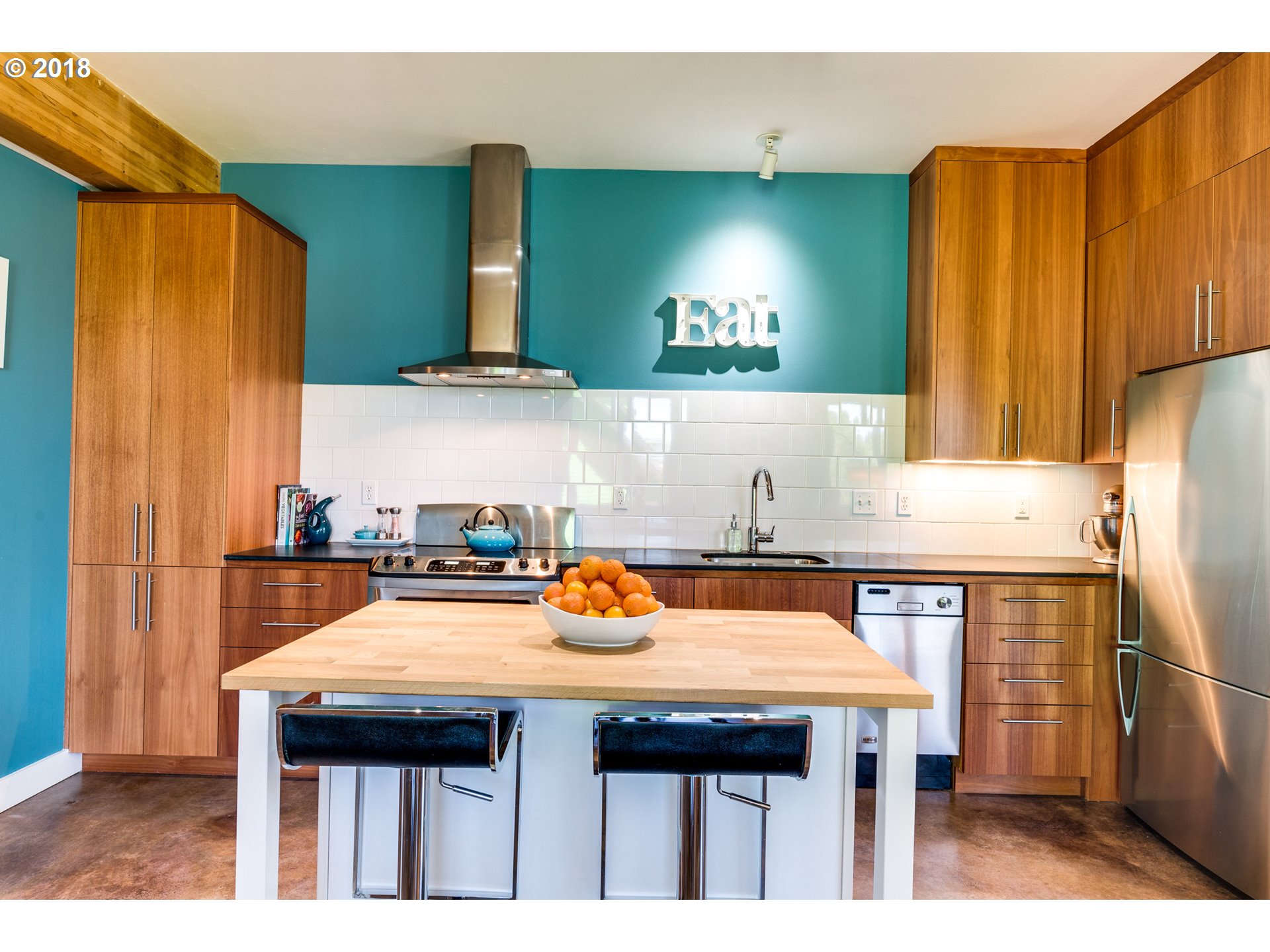 Photo #6: 20553759 Listing 
