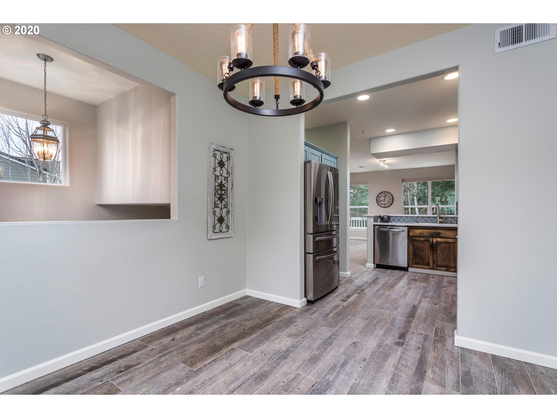 Photo #6: 20556583 Listing 