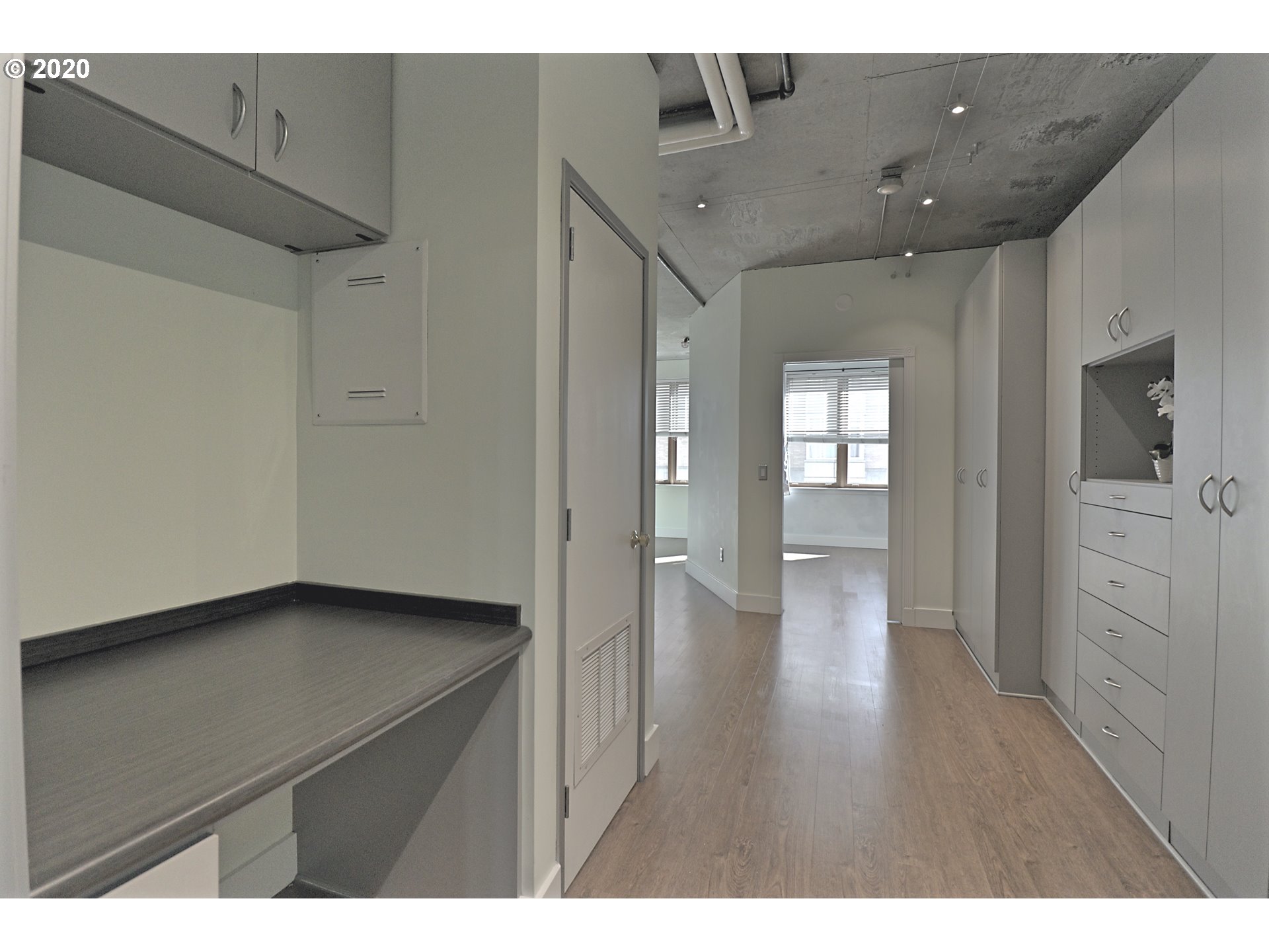 Photo #5: 20557126 Listing 