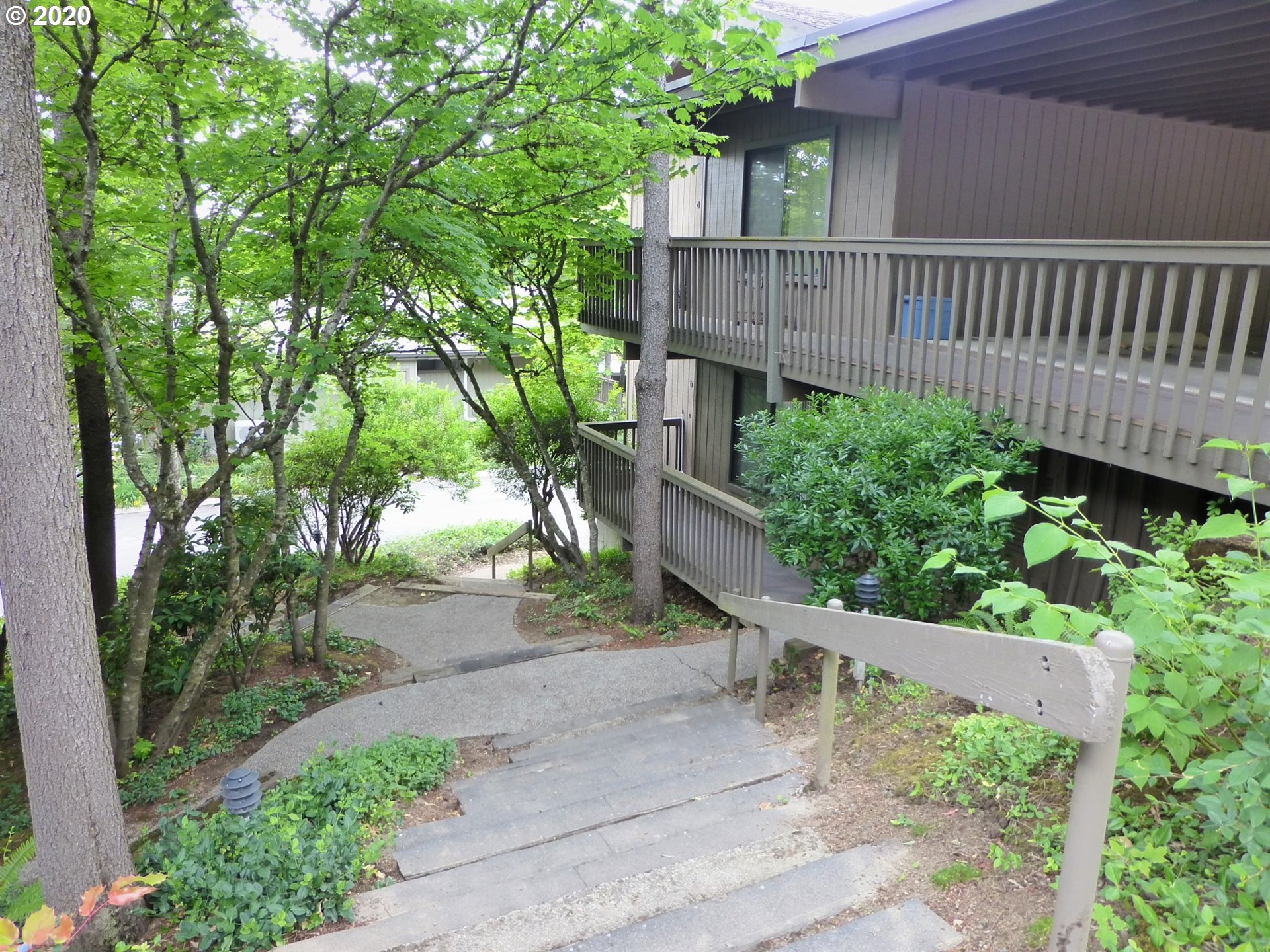 Photo #3: 20559396 Listing 