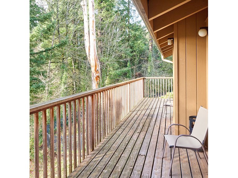 Photo #2: 20559396 Listing 