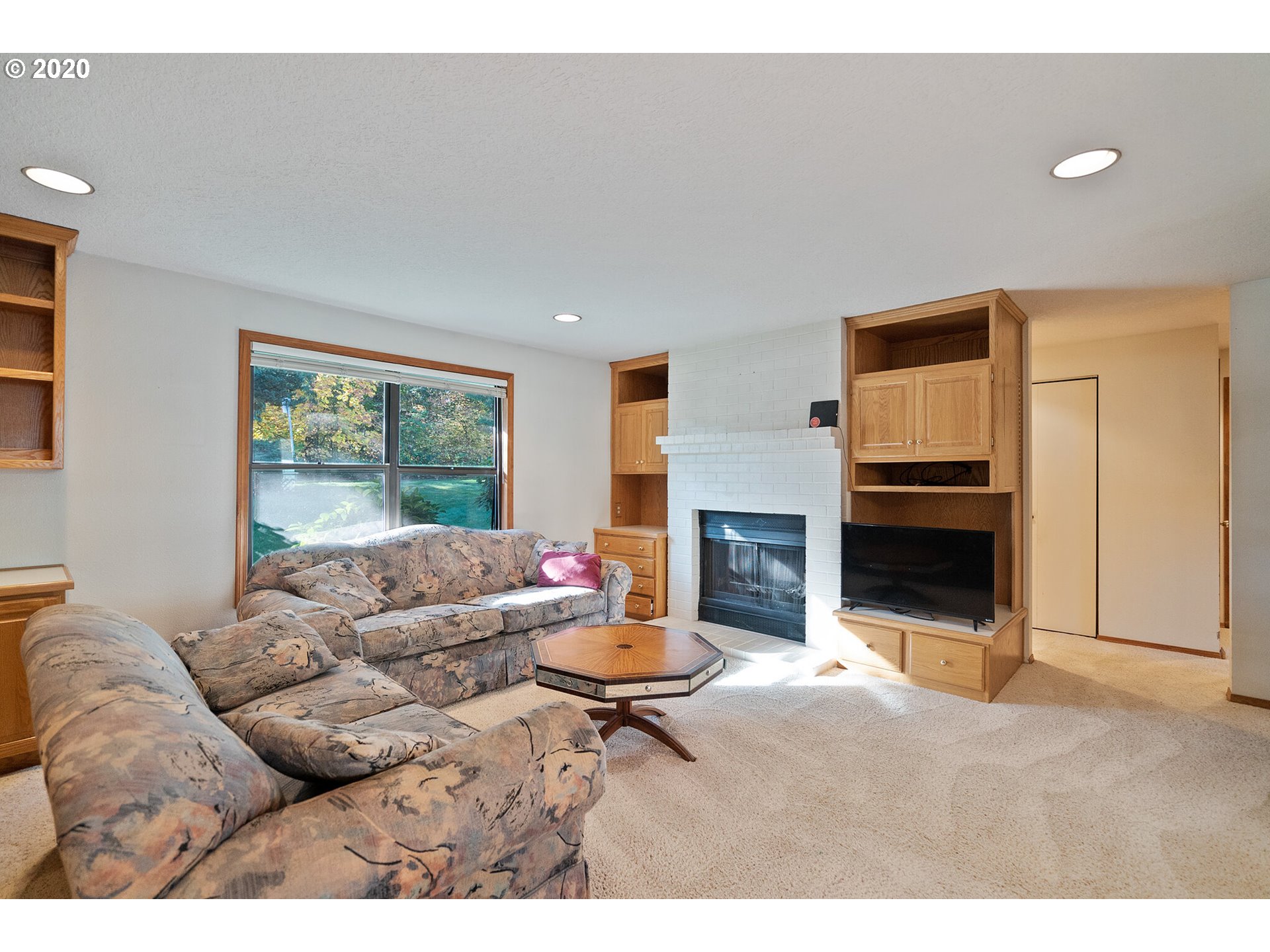 Photo #2: 20565699 Listing 