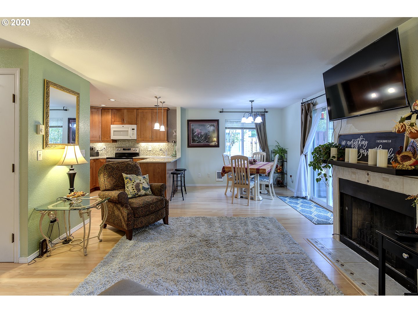 Photo #6: 20565912 Listing 