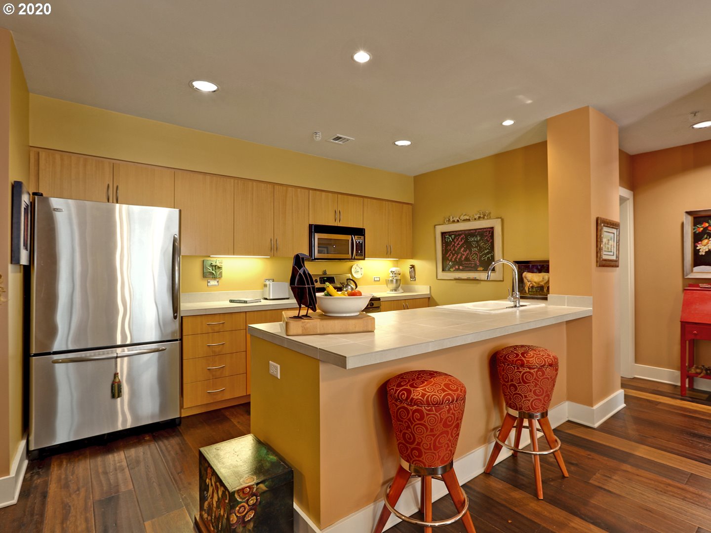 Photo #3: 20574913 Listing 