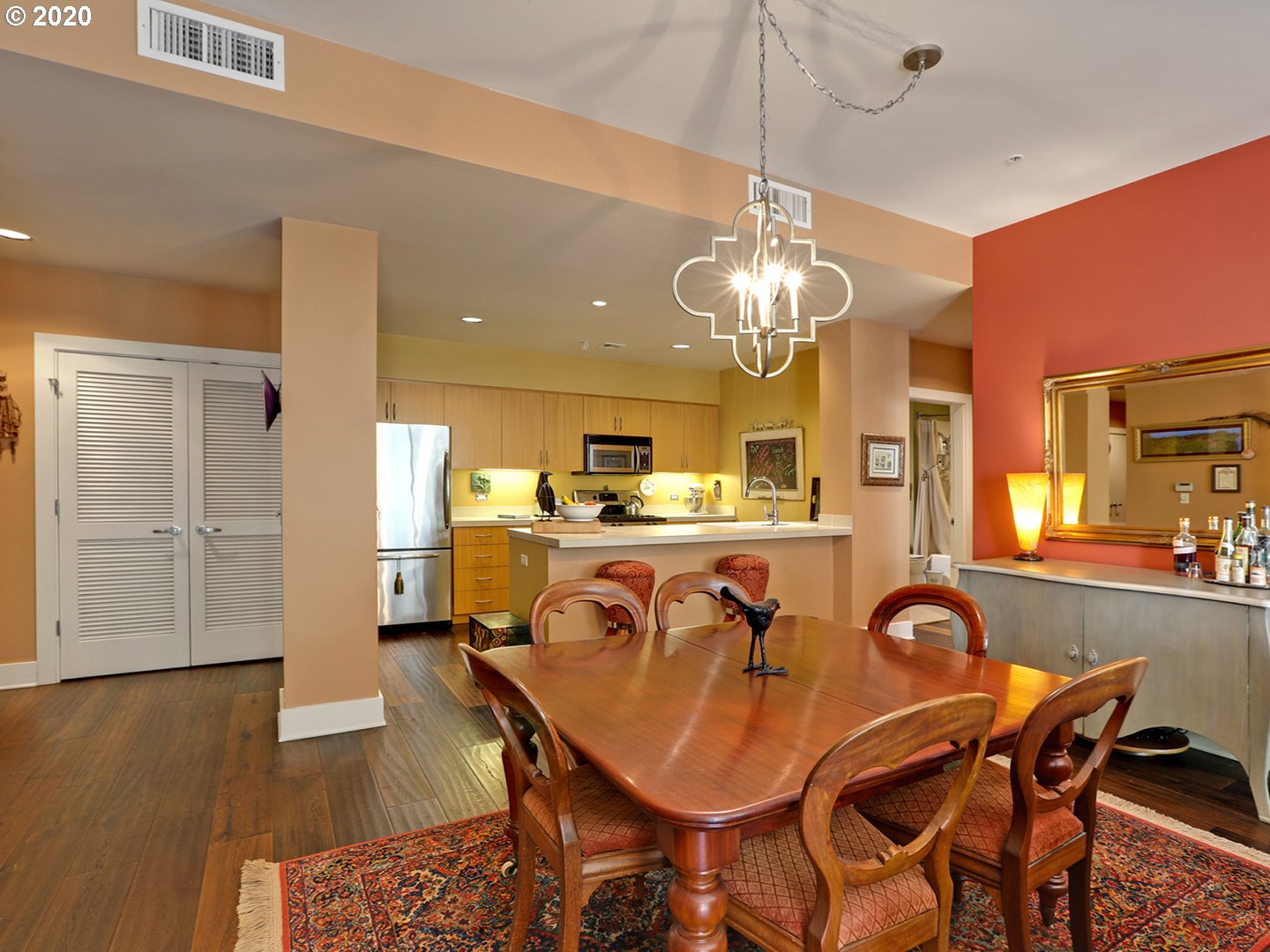 Photo #2: 20574913 Listing 