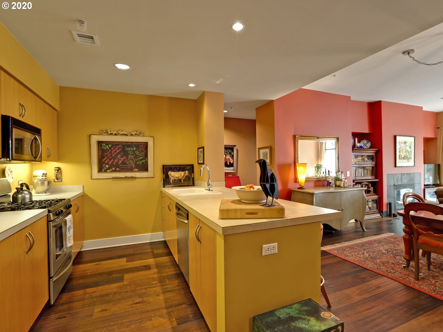 Photo #4: 20574913 Listing 