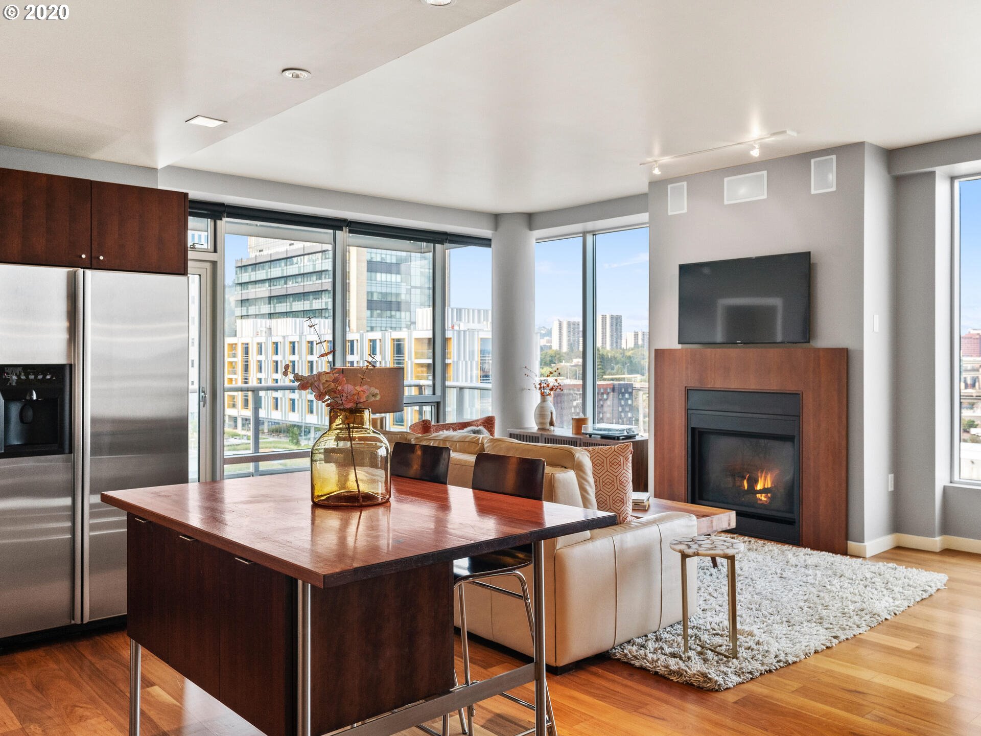 Photo #6: 20577104 Listing 