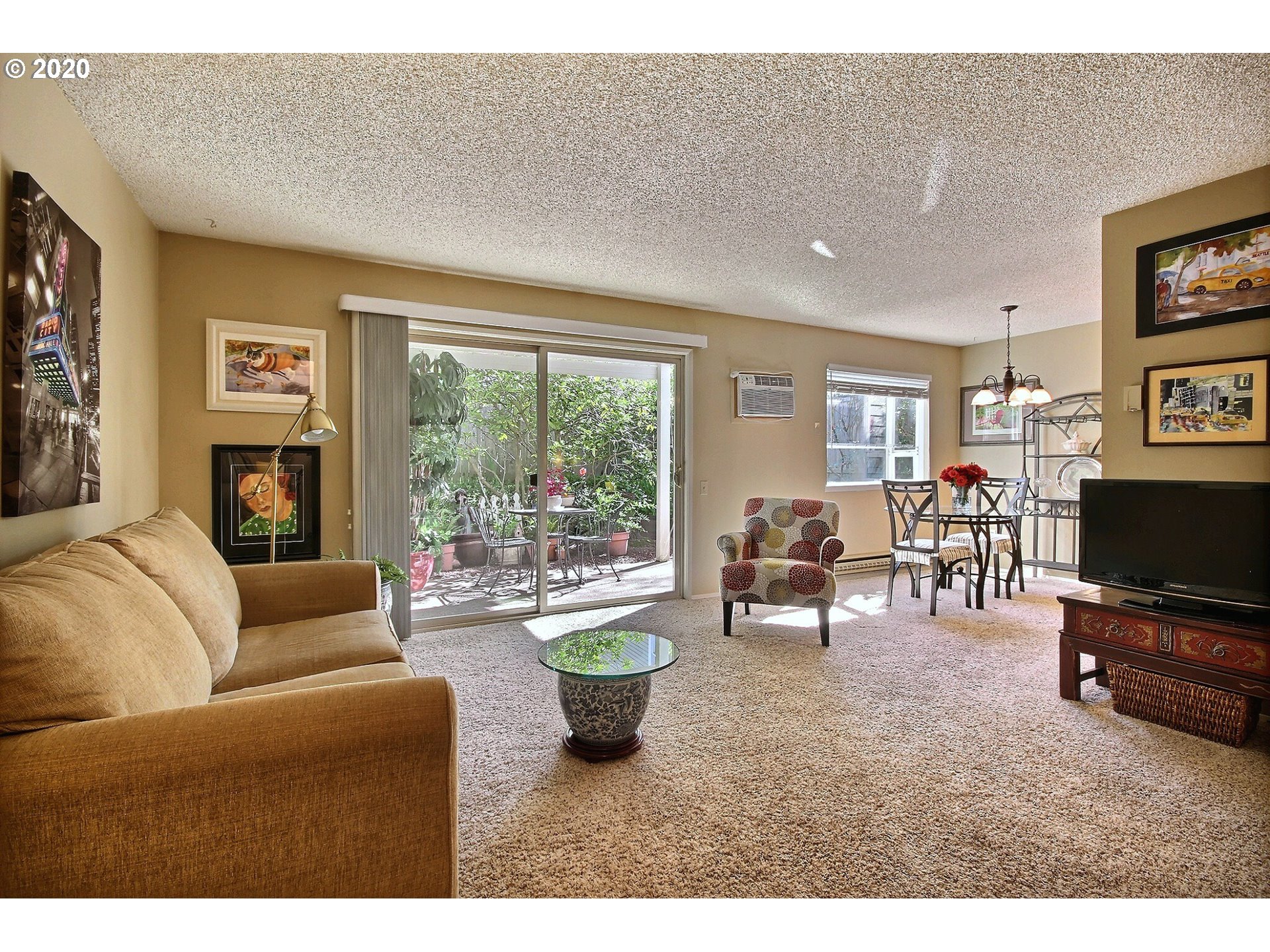 Photo #3: 20586727 Listing 