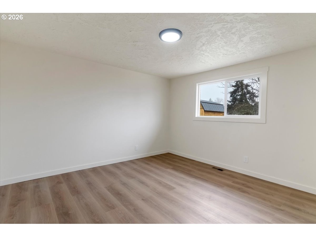 2440 S 2ND ST, Lebanon, OR, 97355