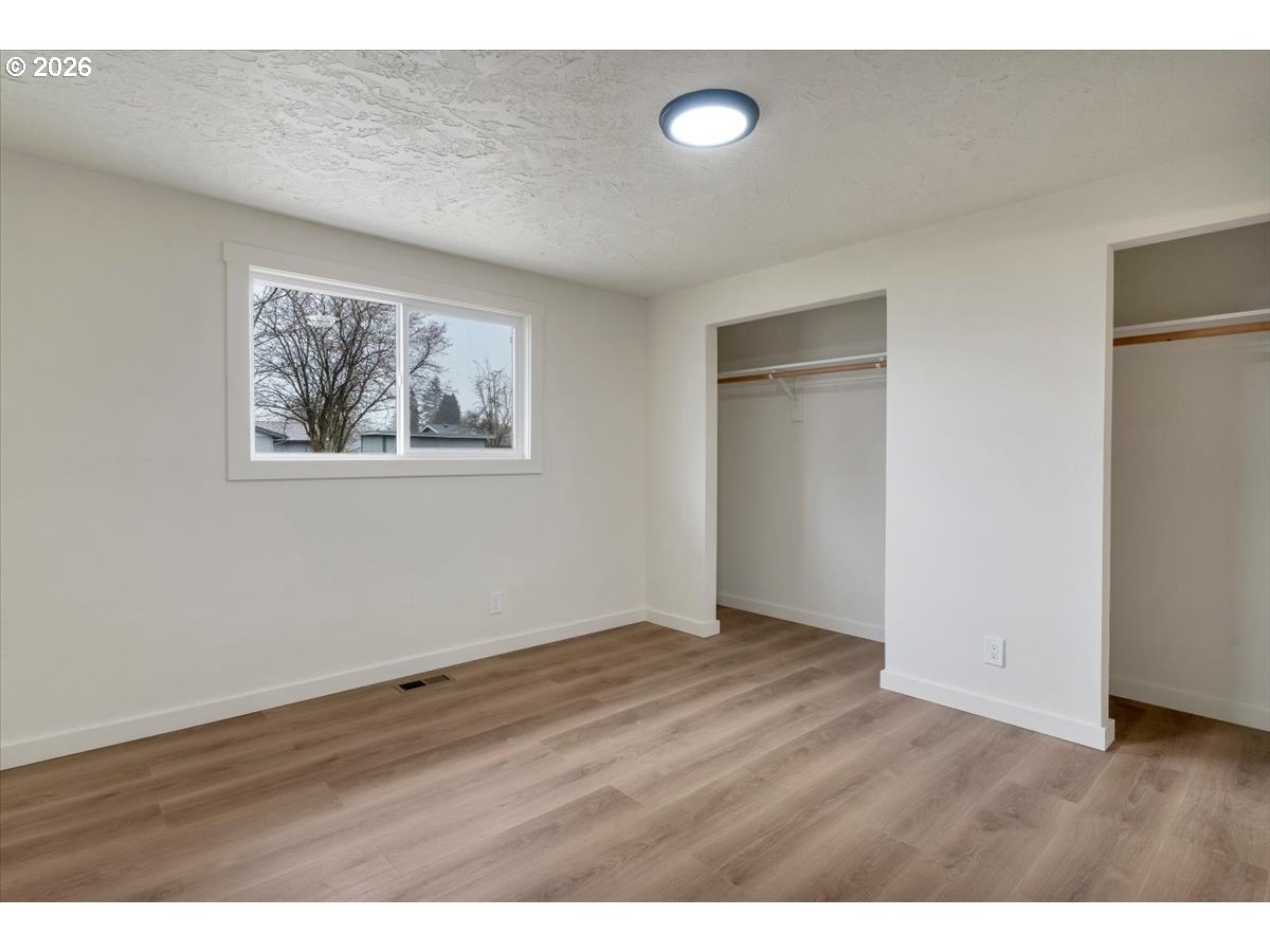 2440 S 2ND ST, Lebanon, OR, 97355