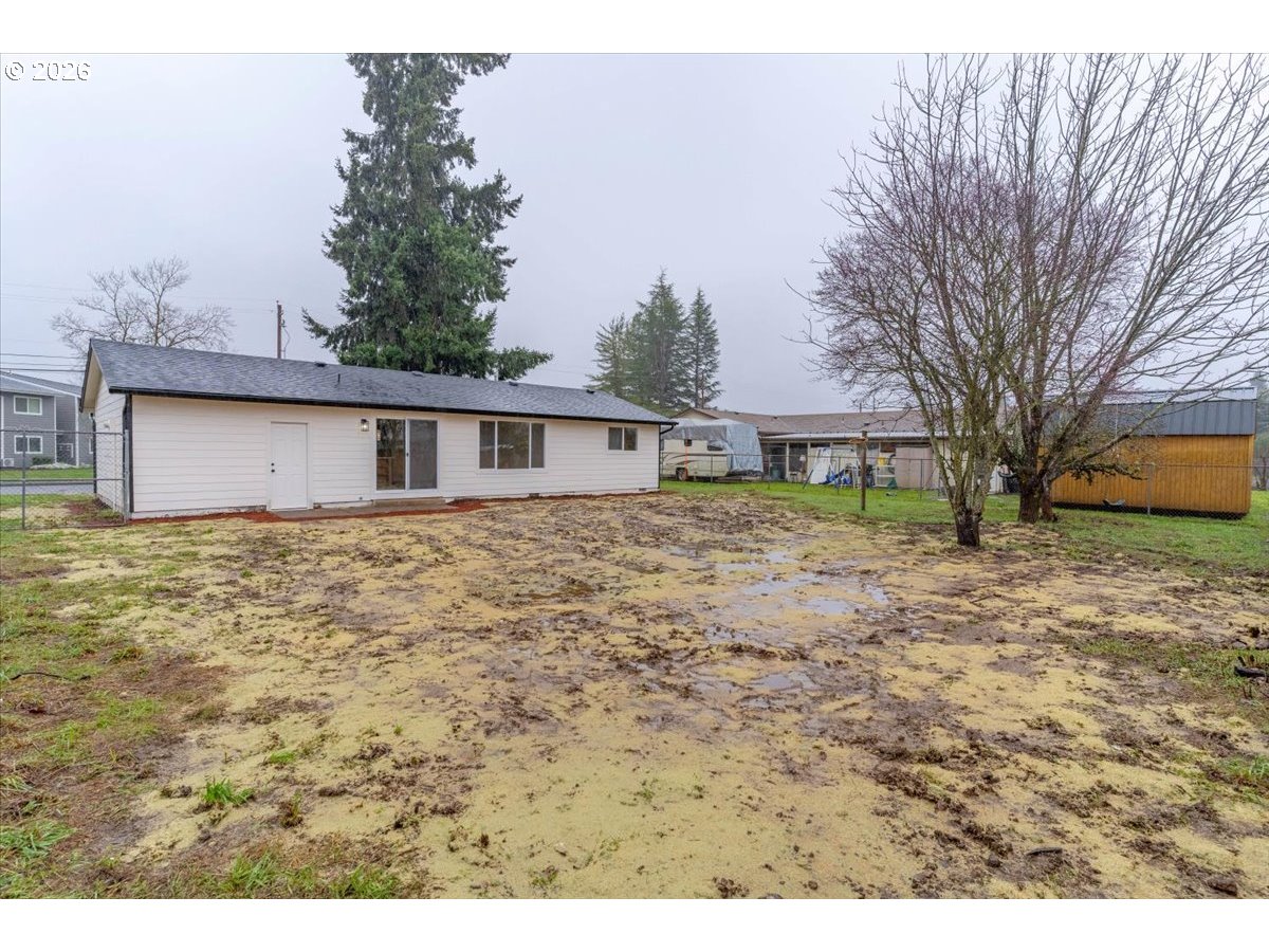 2440 S 2ND ST, Lebanon, OR, 97355
