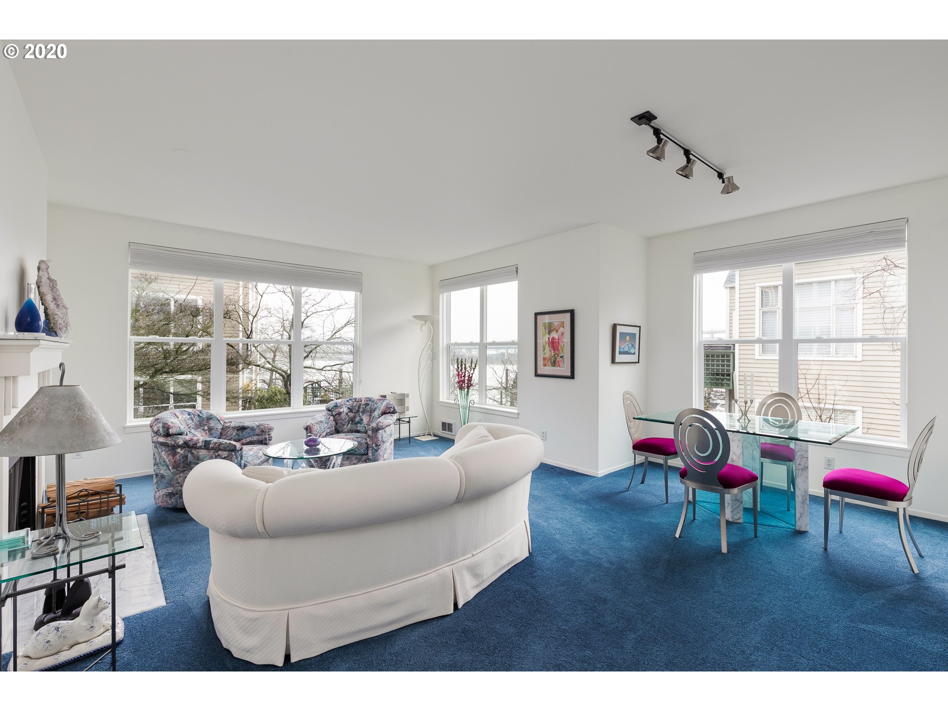Photo #2: 20589912 Listing 