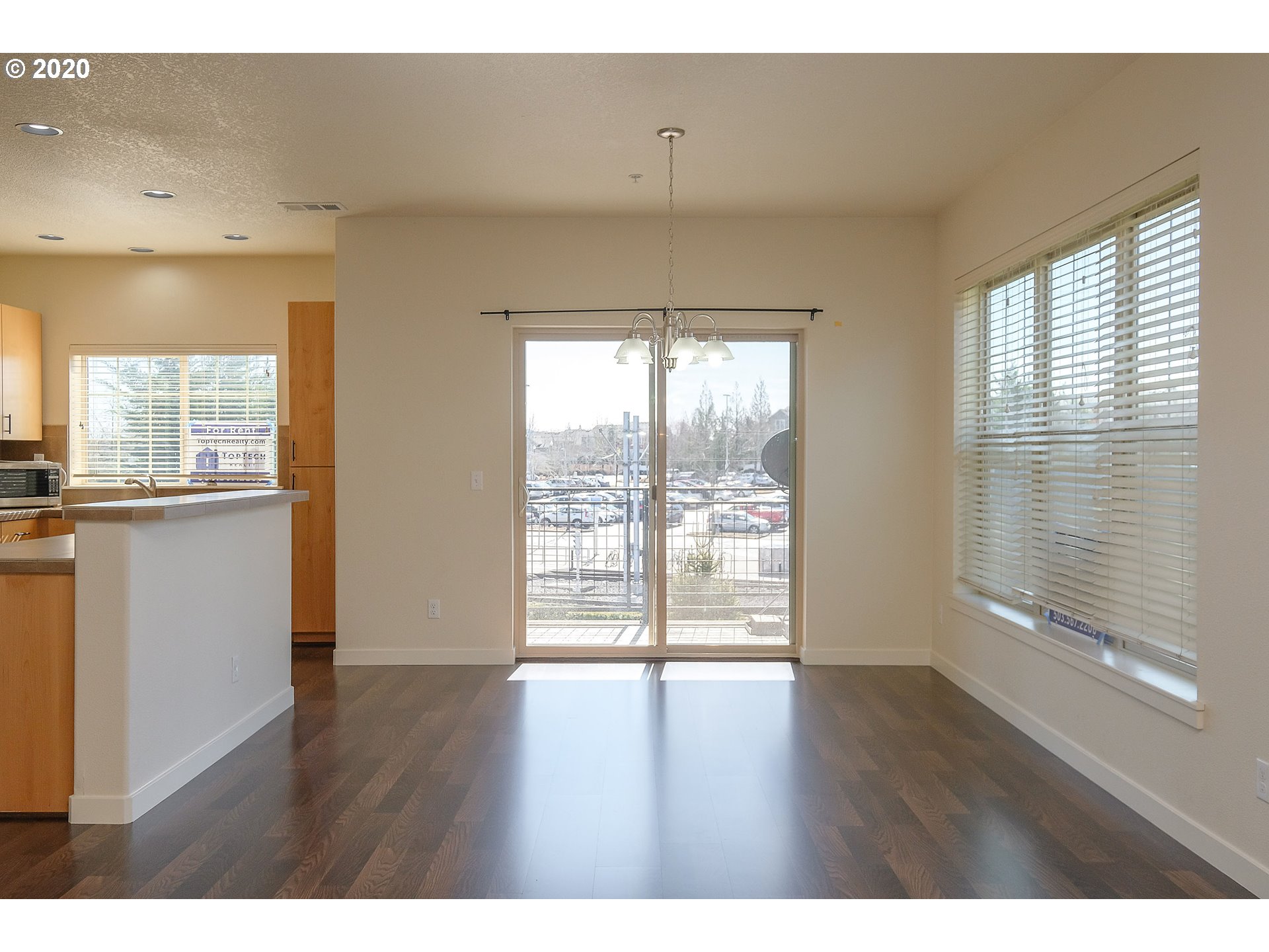 Photo #4: 20592963 Listing 