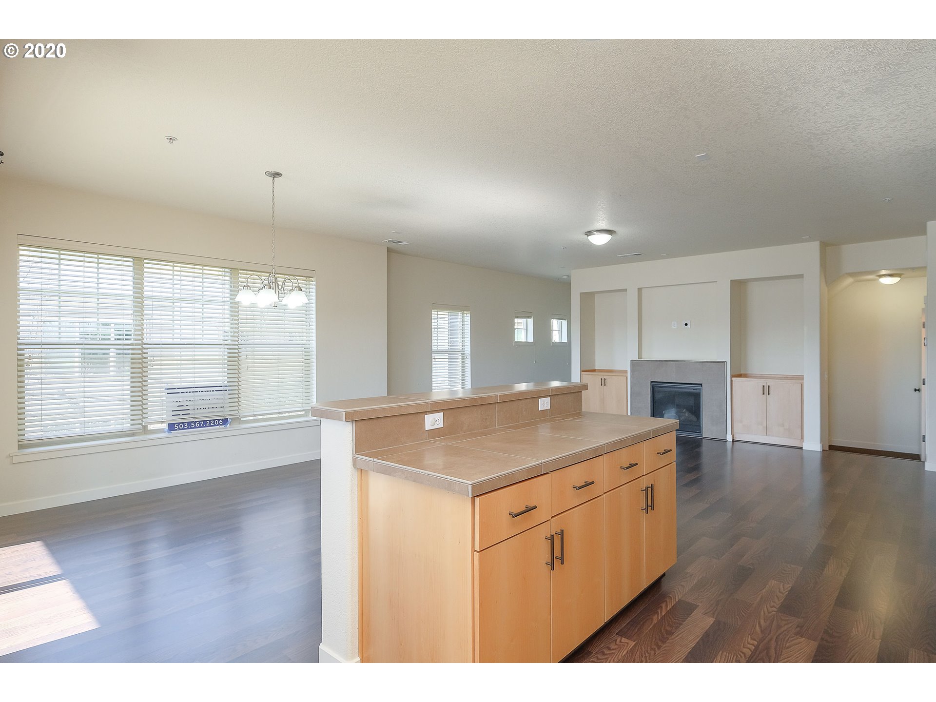 Photo #3: 20592963 Listing 