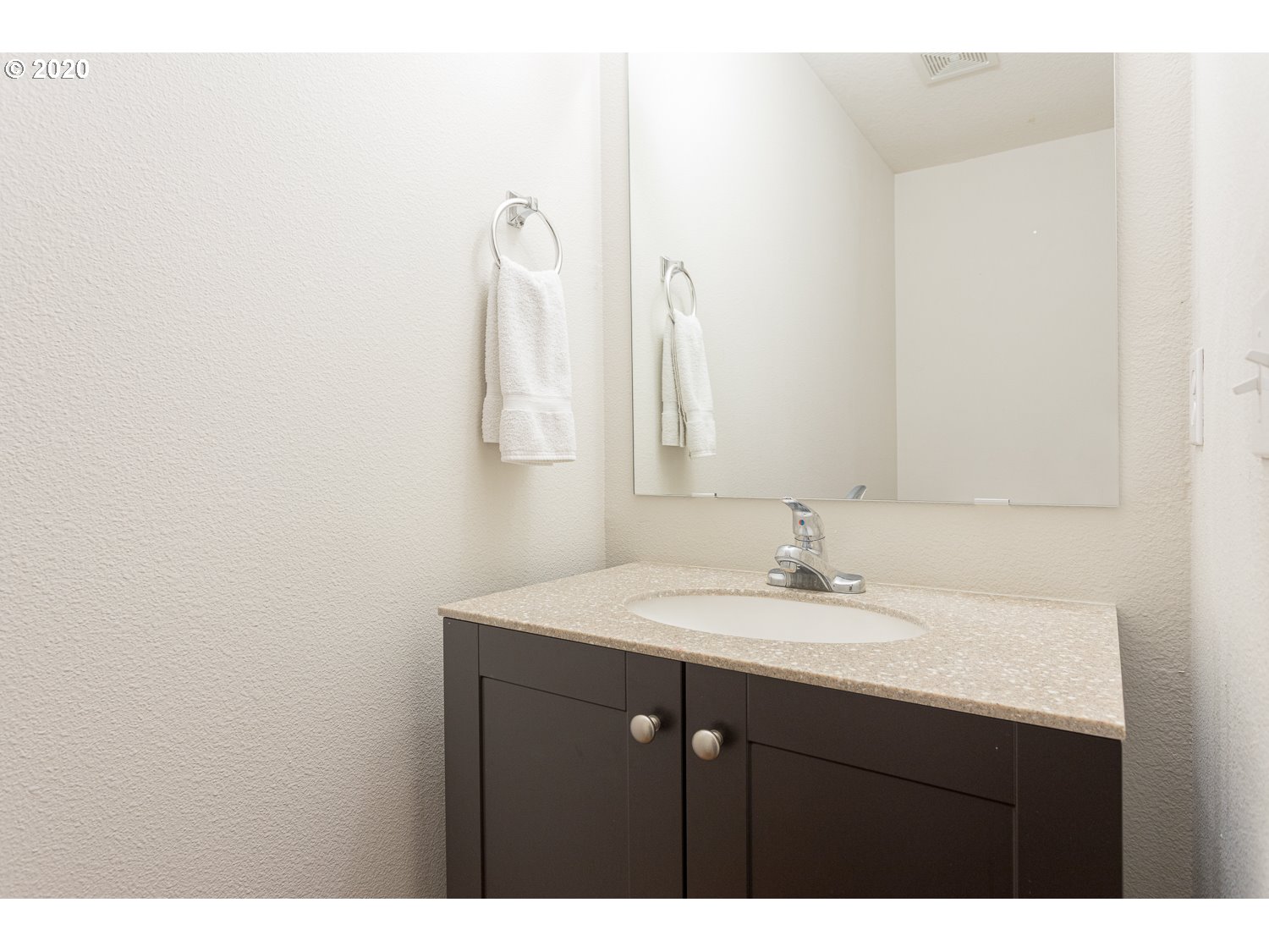 Photo #6: 20595792 Listing 