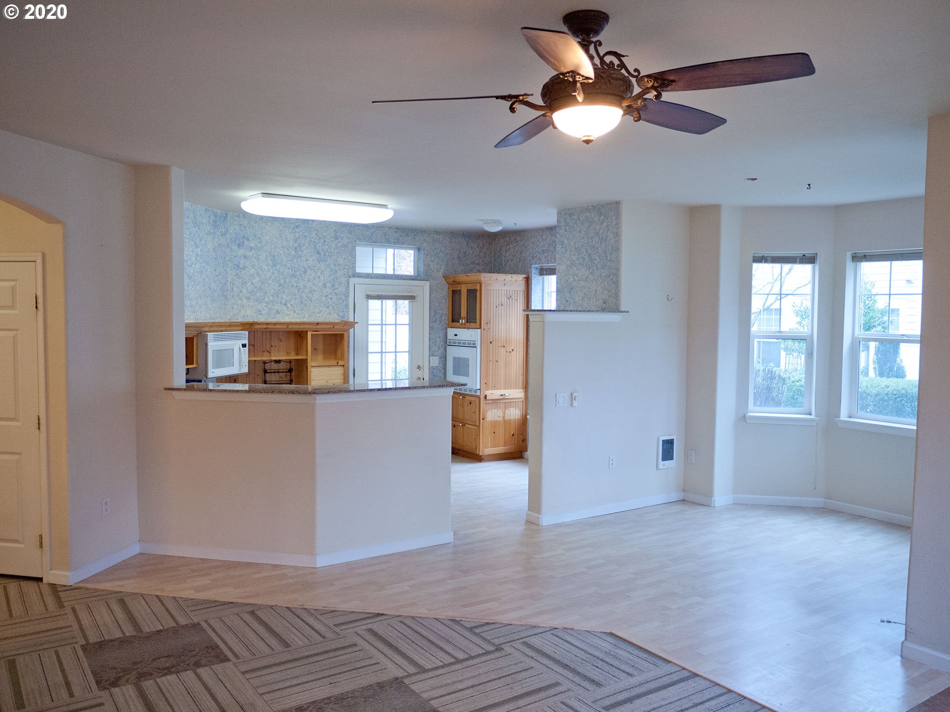 Photo #5: 20596681 Listing 