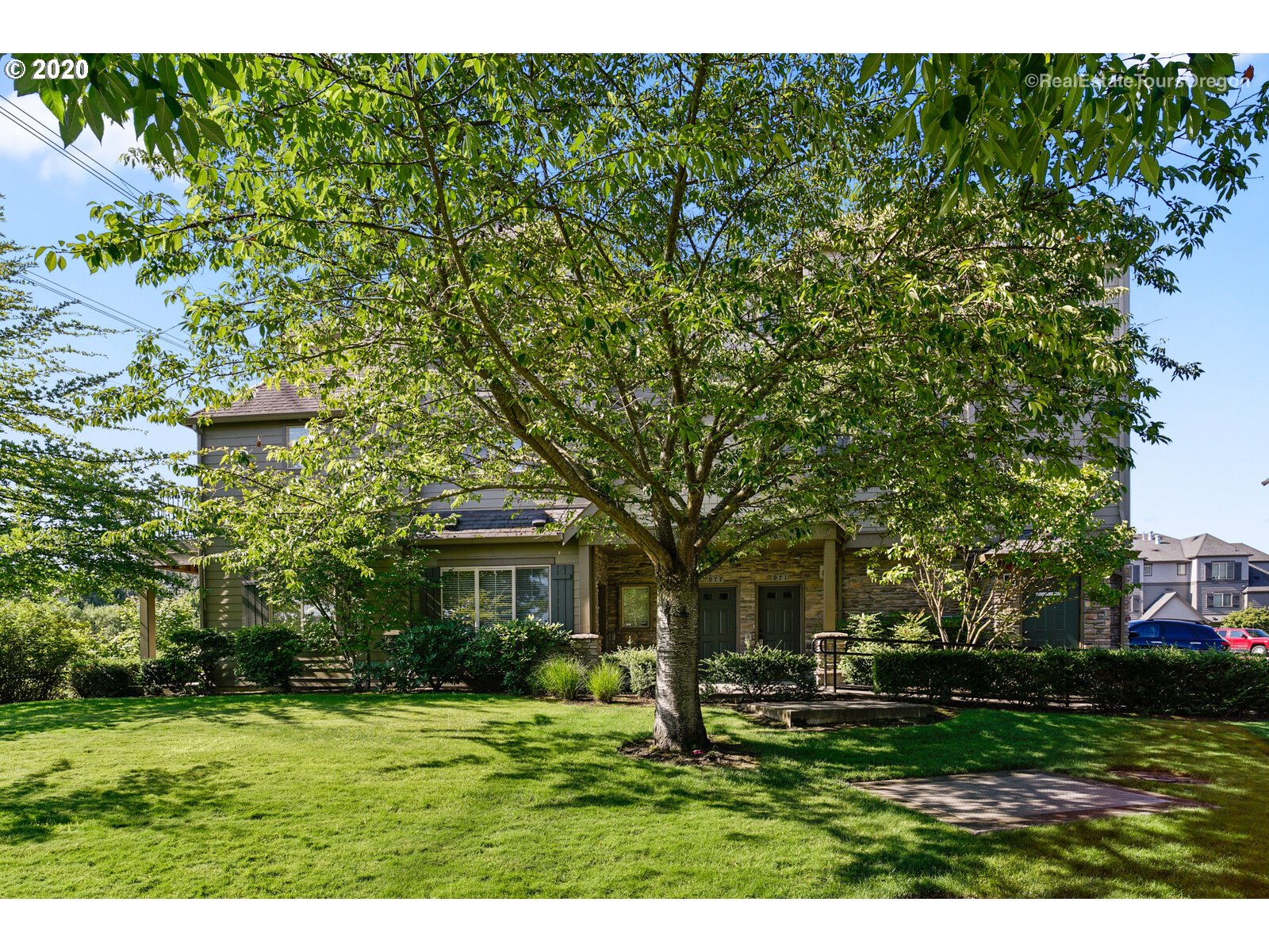 Photo #2: 20596843 Listing 