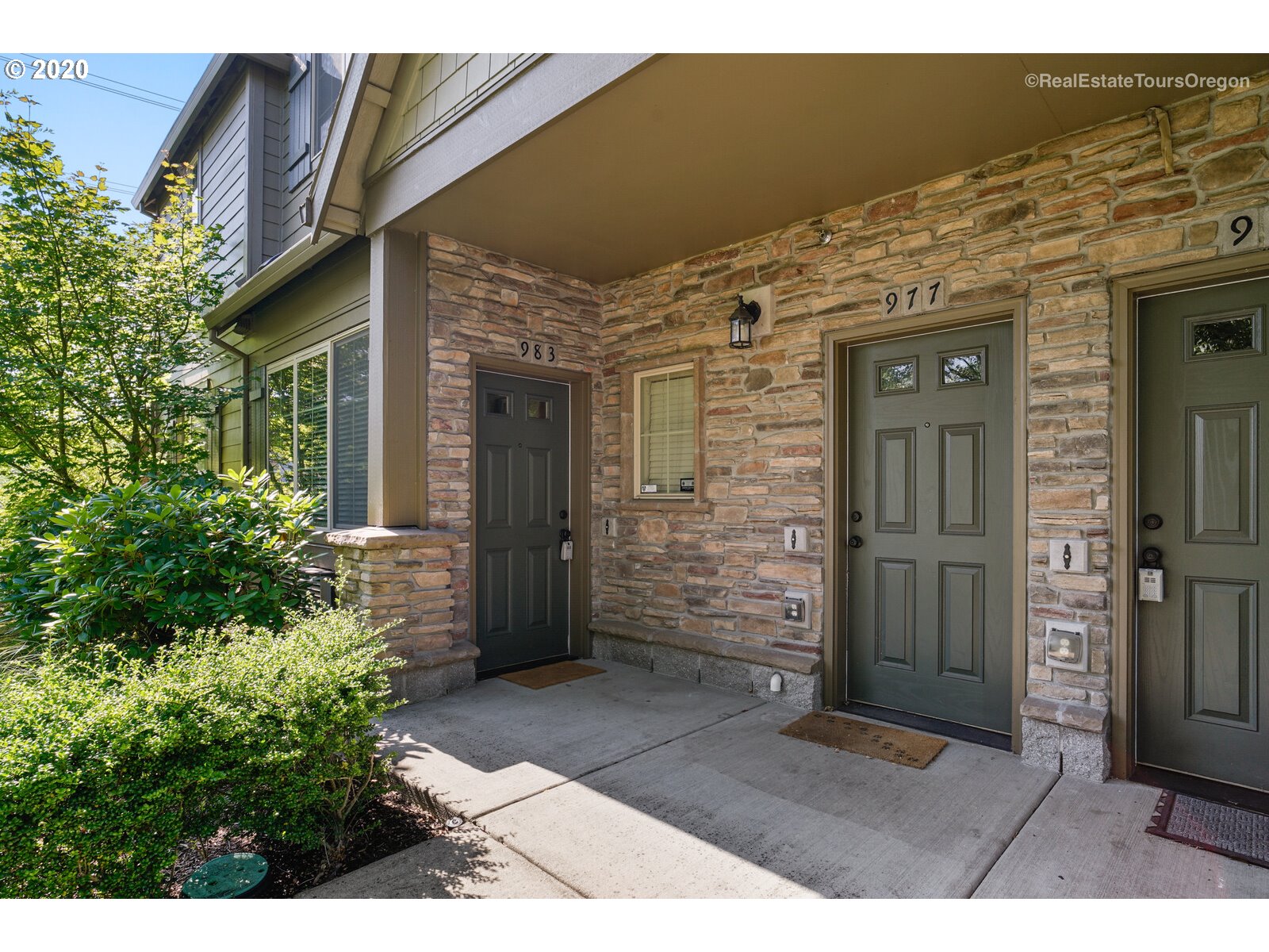 Photo #6: 20596843 Listing 