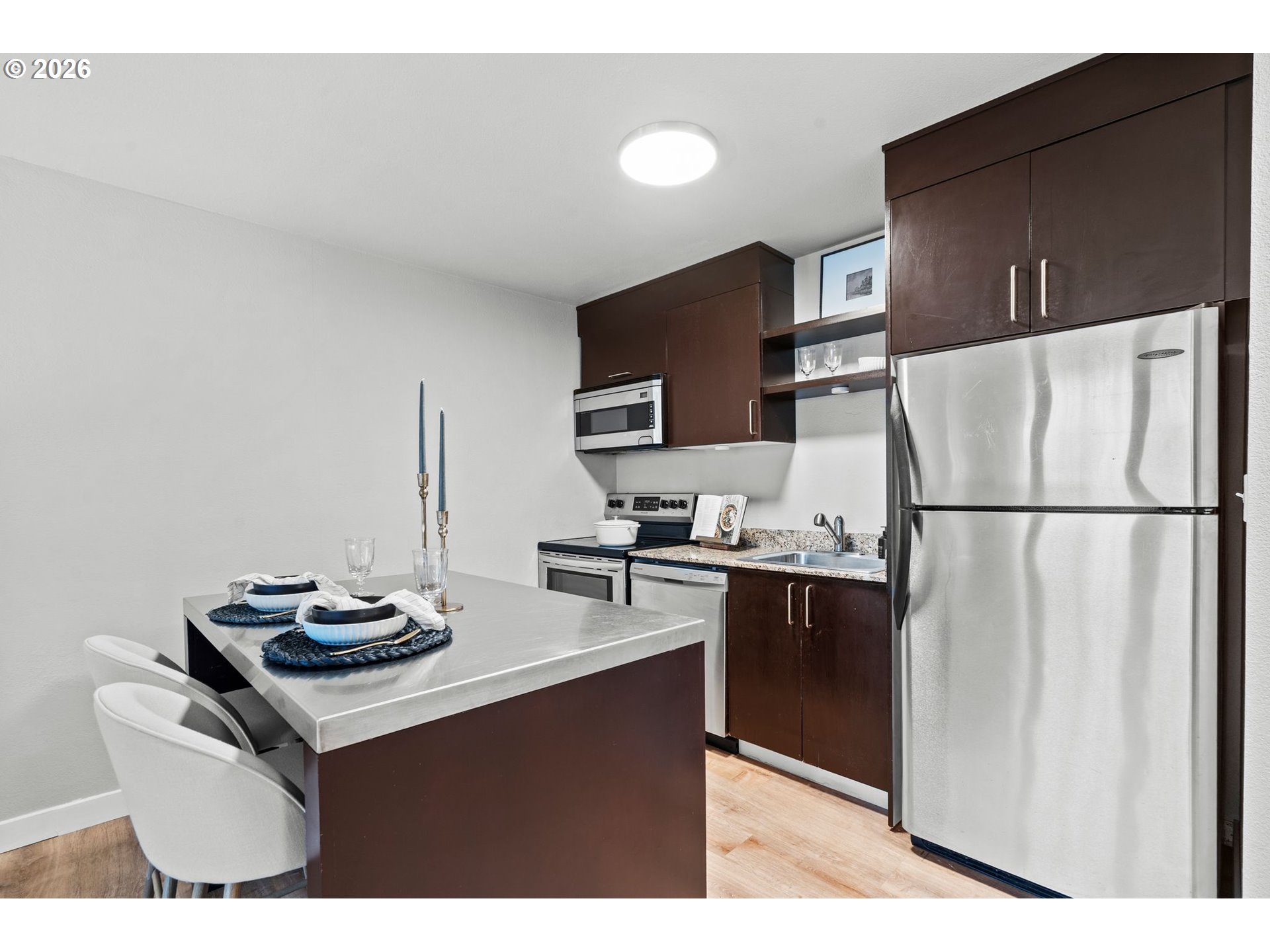 Photo #7: 205980598 Listing: Photo #7