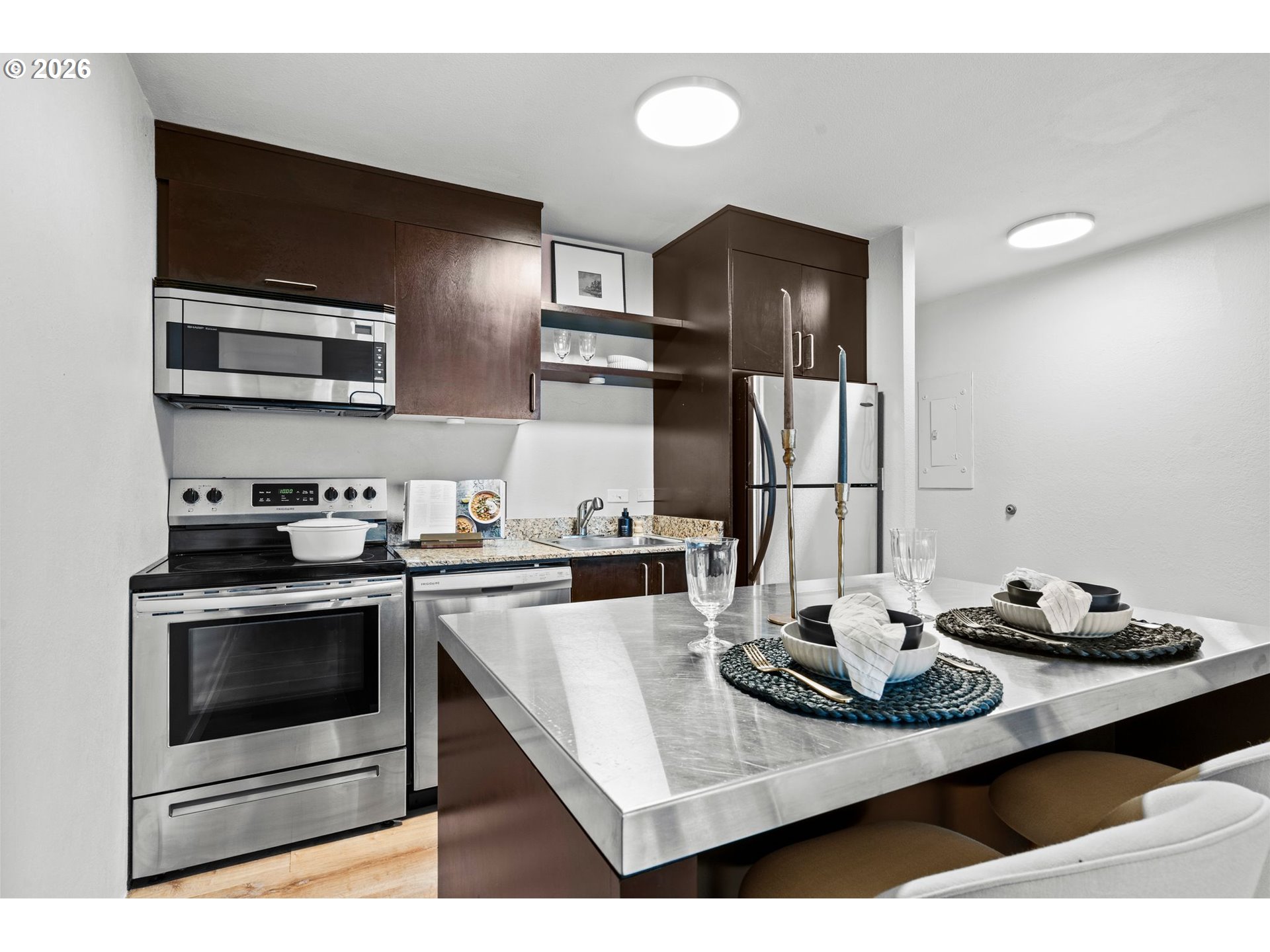 Photo #9: 205980598 Listing: Photo #9