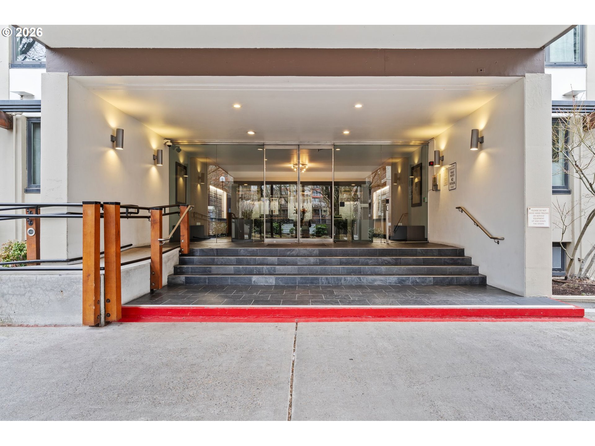 Photo #2: 205980598 Listing: Photo #2