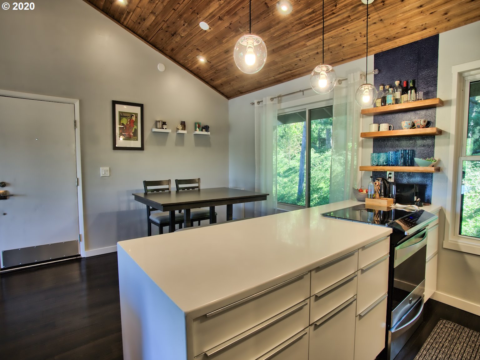 Photo #6: 20598756 Listing 