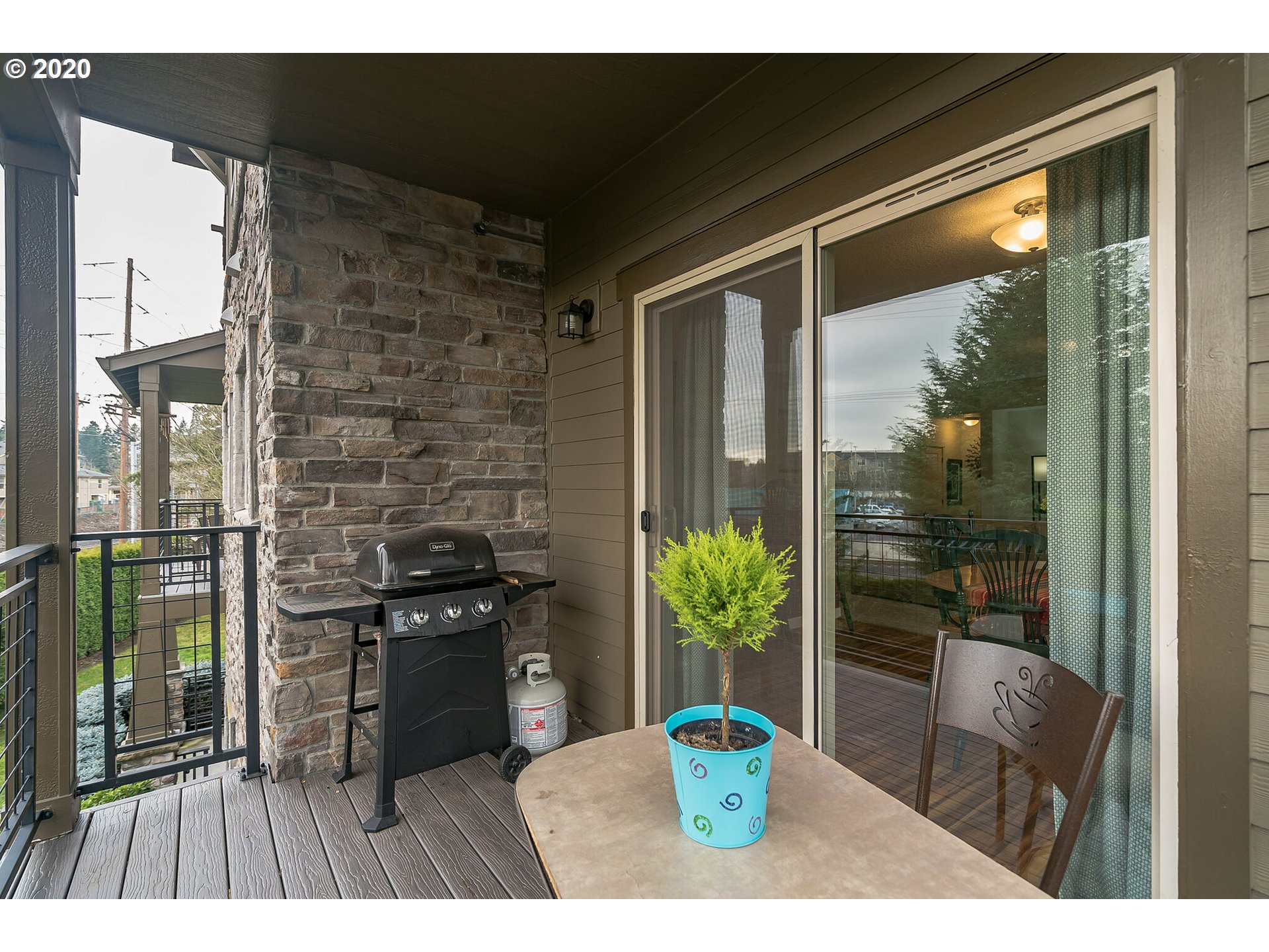 Photo #5: 20599374 Listing 