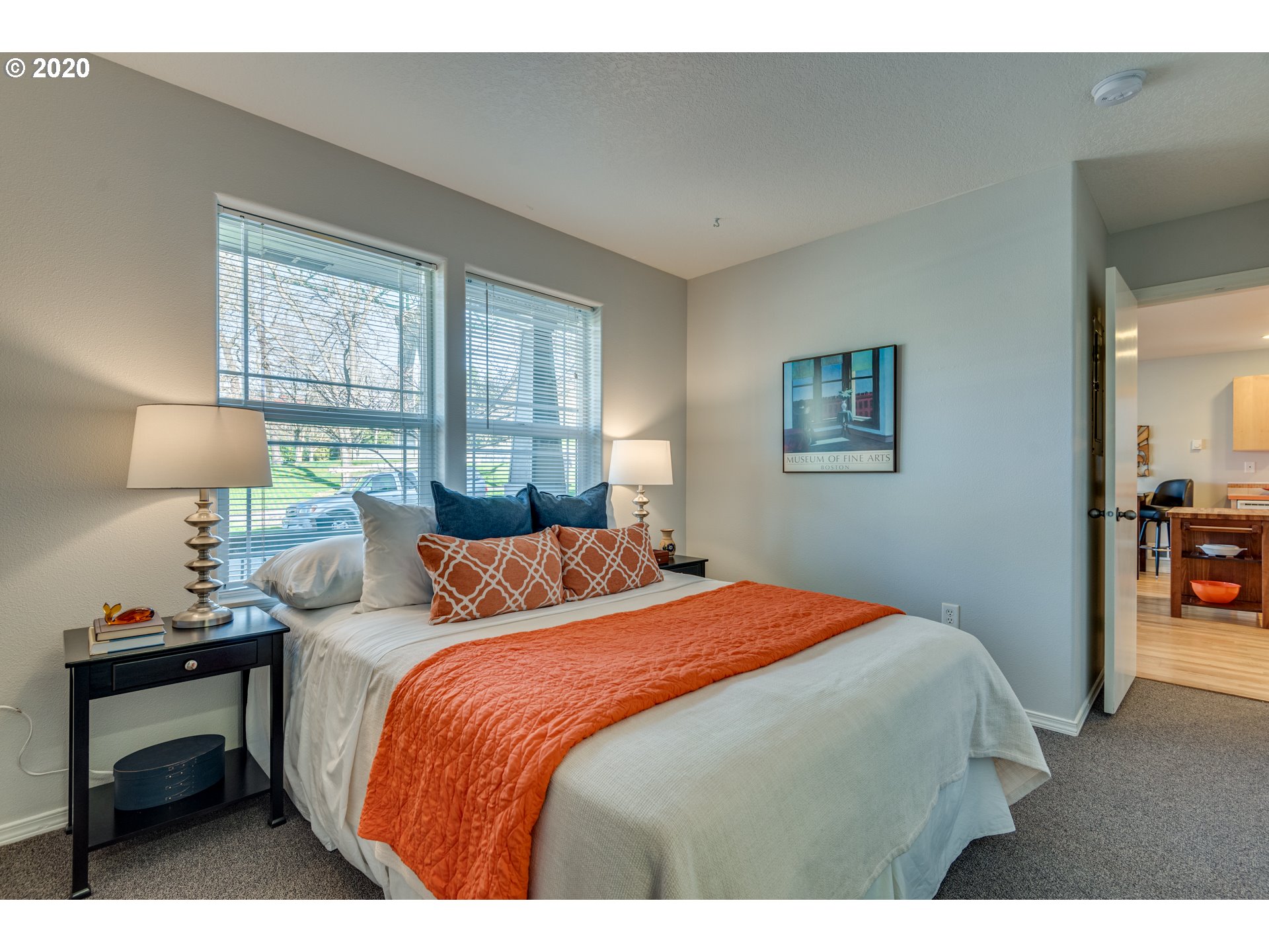 Photo #4: 20599579 Listing 