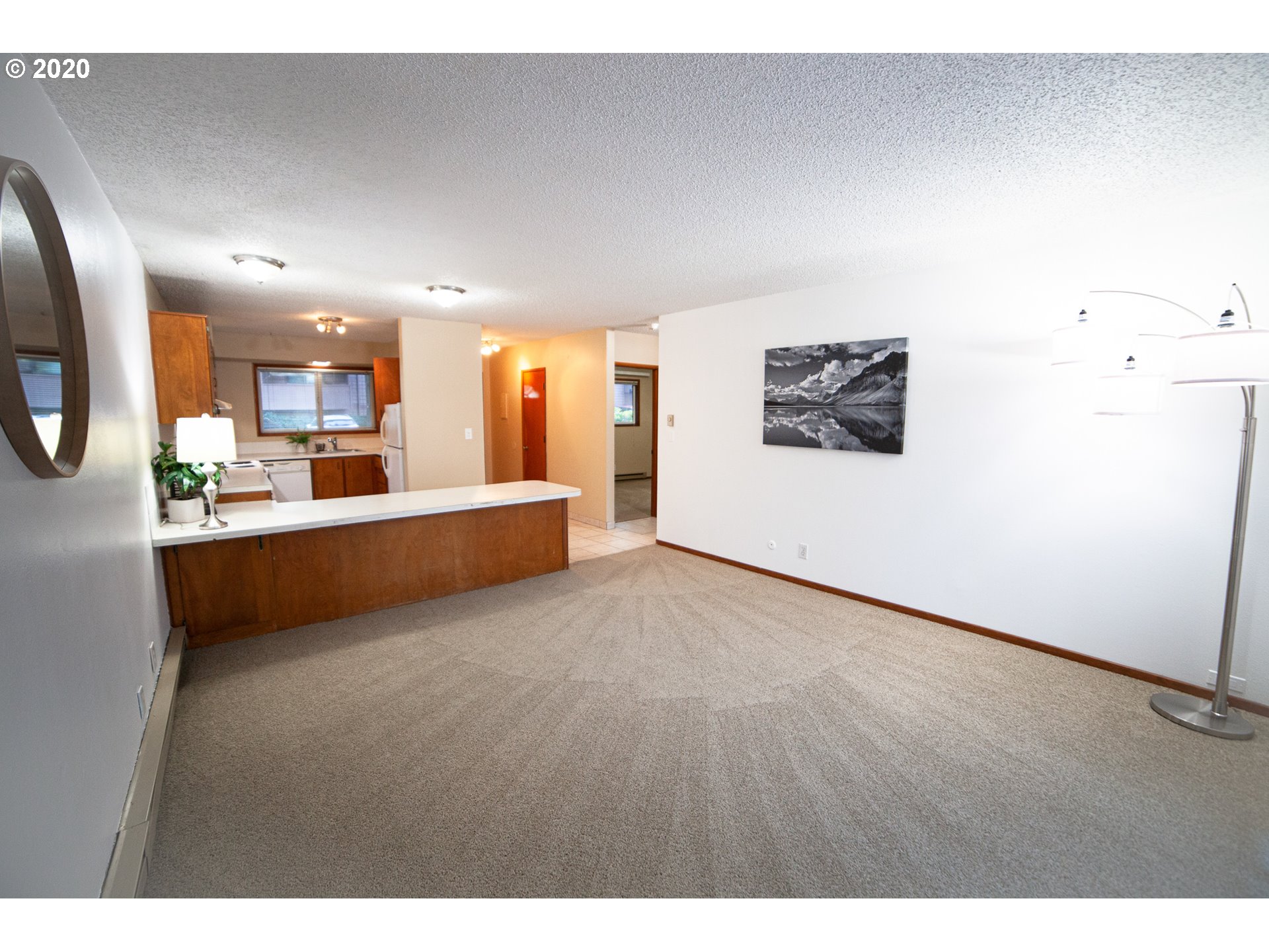 Photo #5: 20600545 Listing 