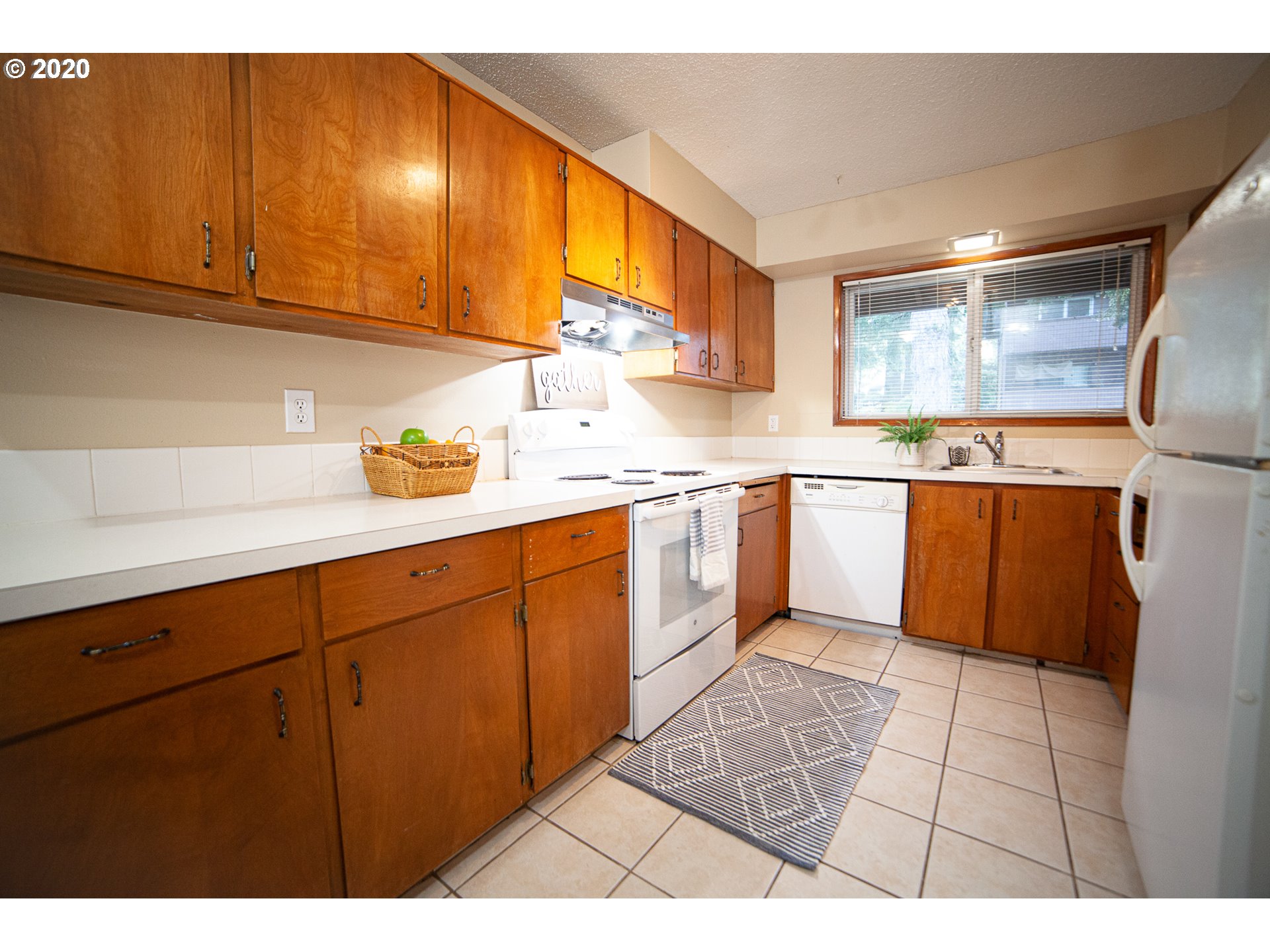 Photo #6: 20600545 Listing 