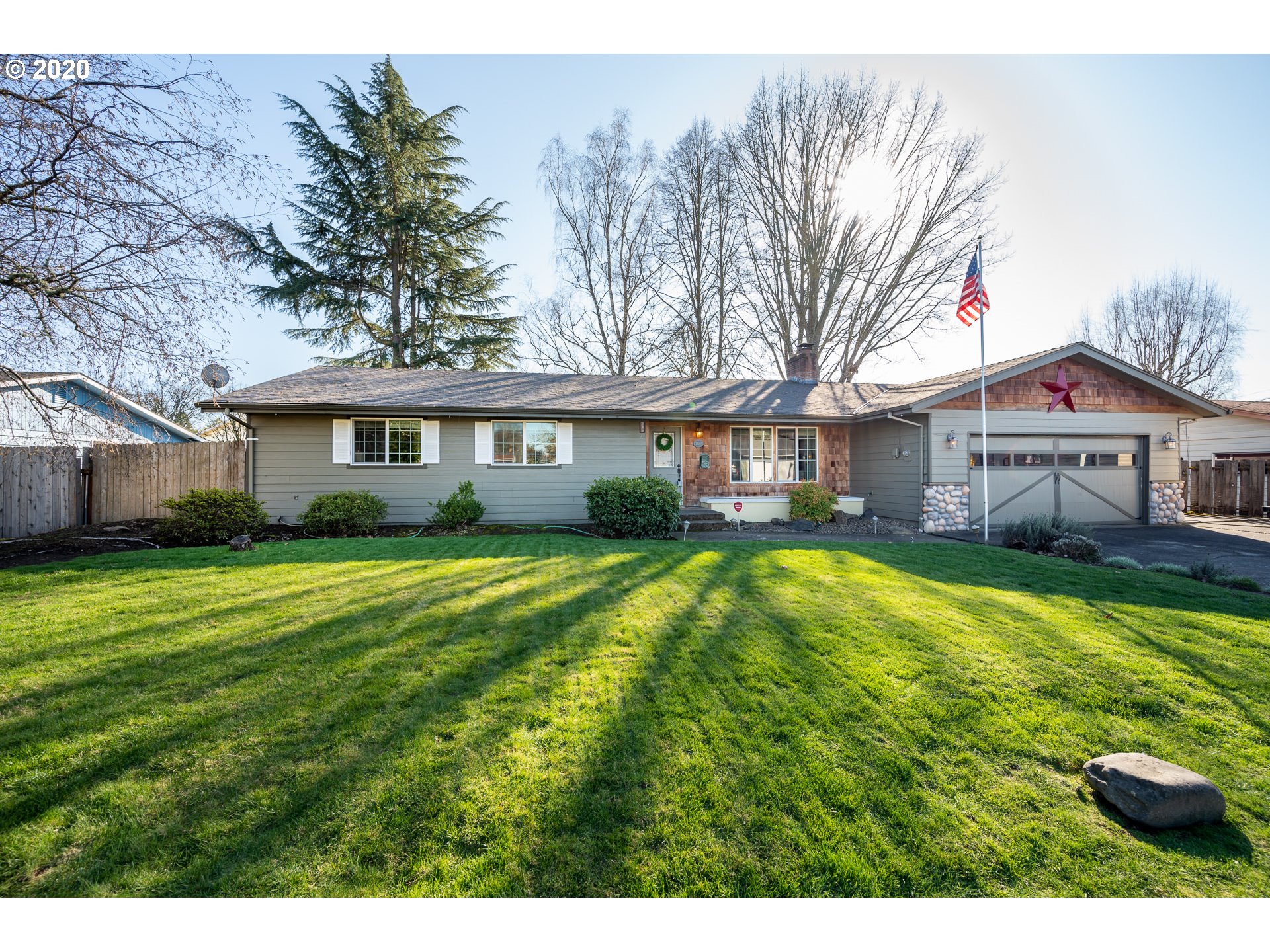 702 Nw 19th St , Mcminnville, OR 97128 MLS20603260 Sold 399,900