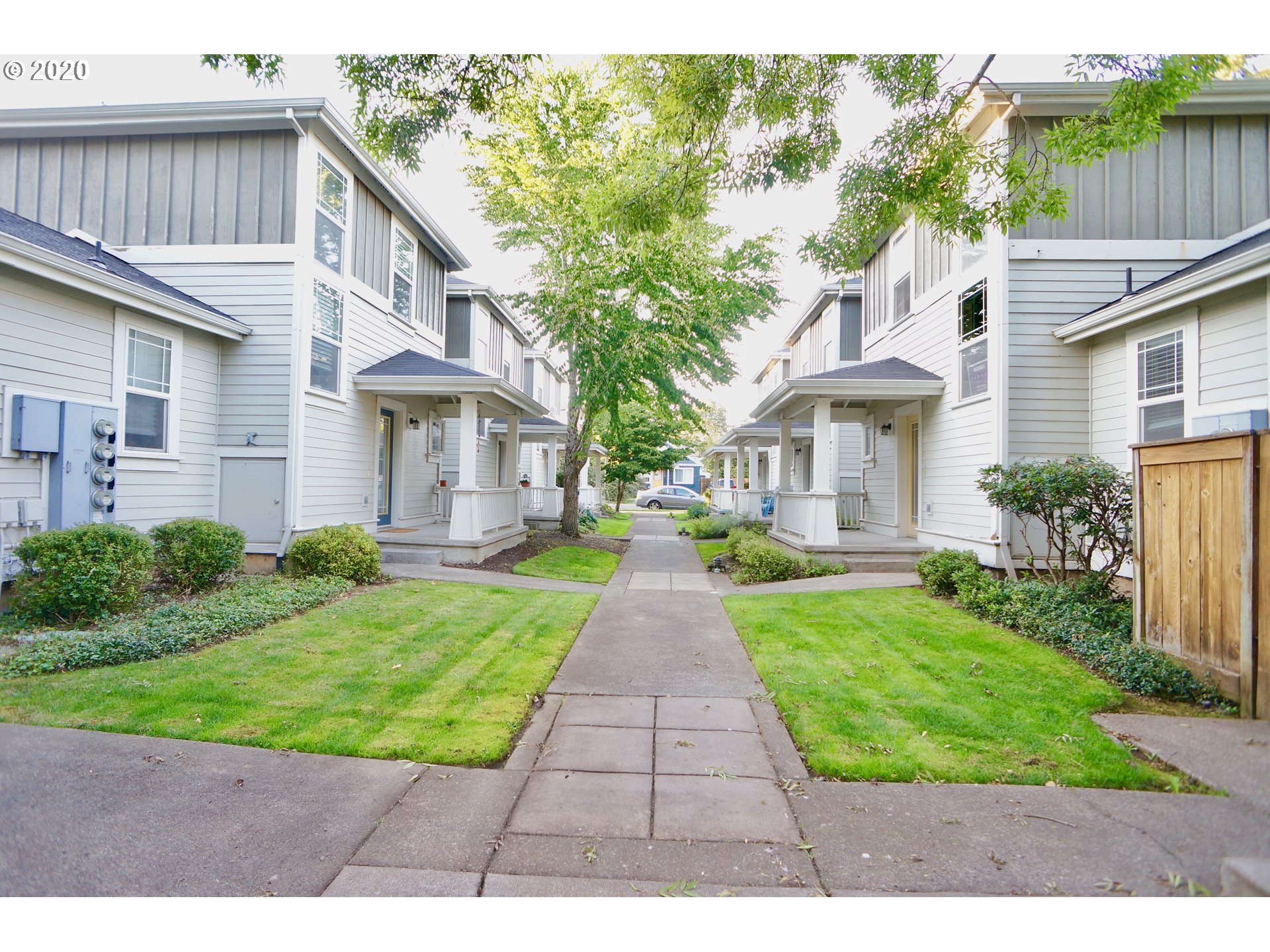 Photo #4: 20608944 Listing 
