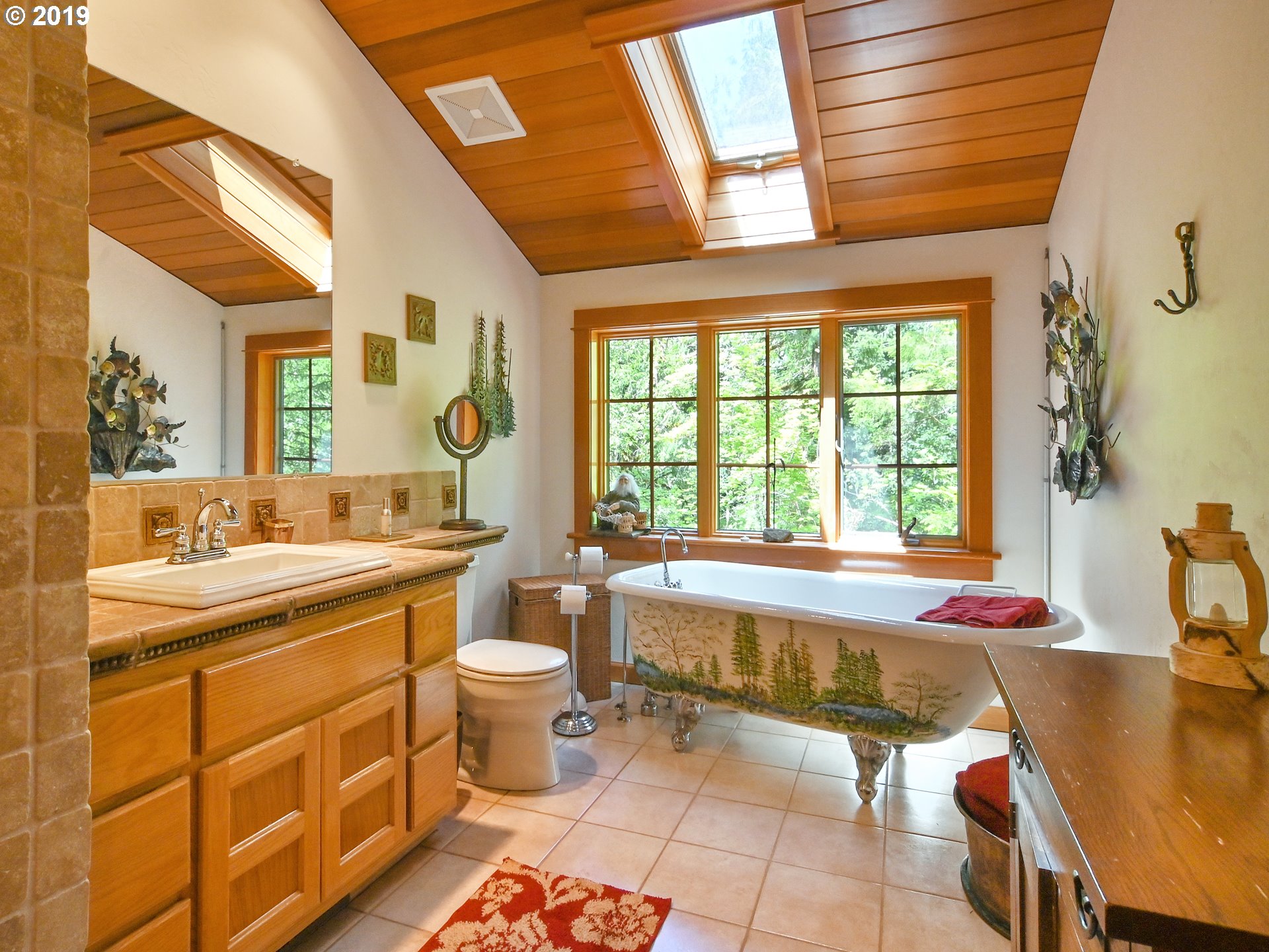 Bathroom, Attached-Upper