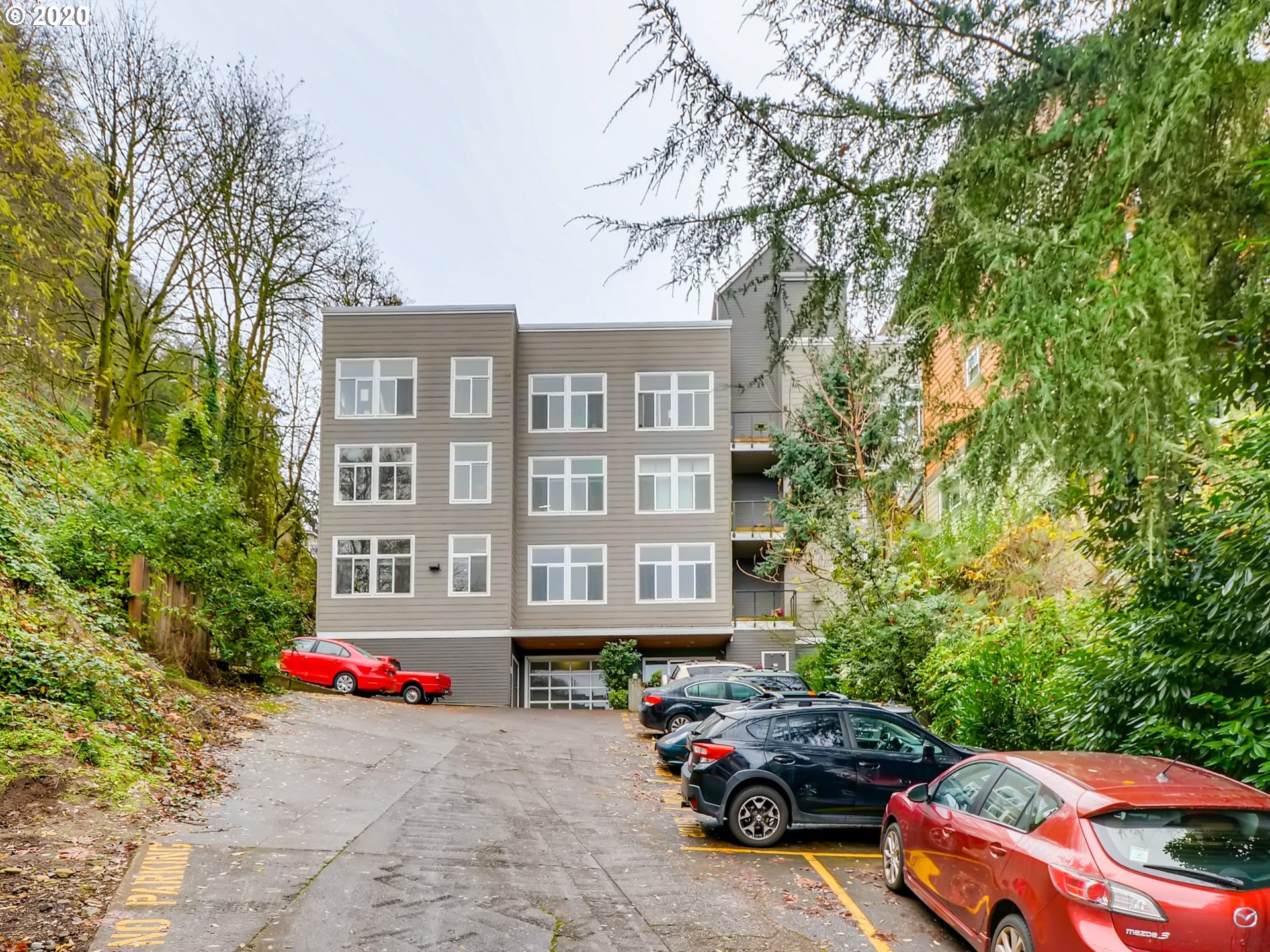 Photo #2: 20611425 Listing 