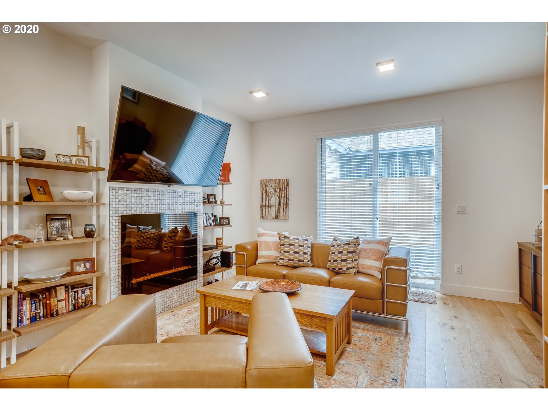 Photo #6: 20616170 Listing 