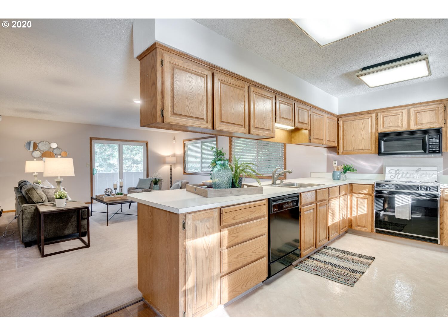 Photo #4: 20616405 Listing 