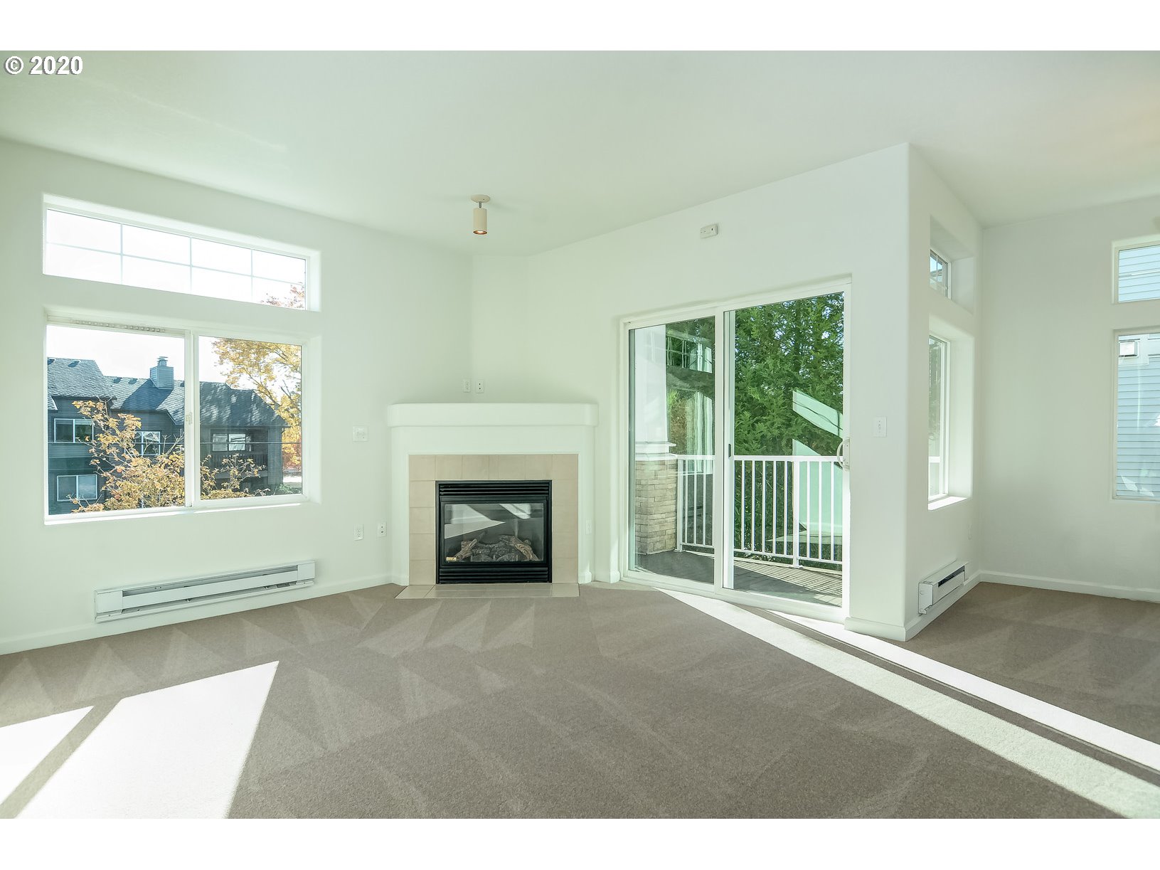 Photo #4: 20617014 Listing 