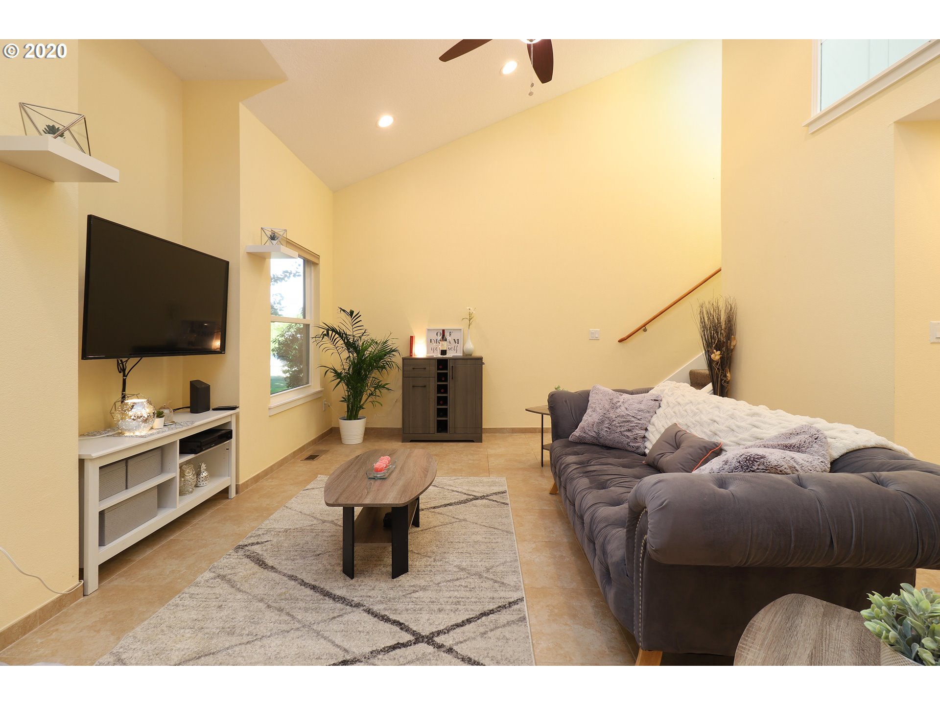 Photo #3: 20621608 Listing 