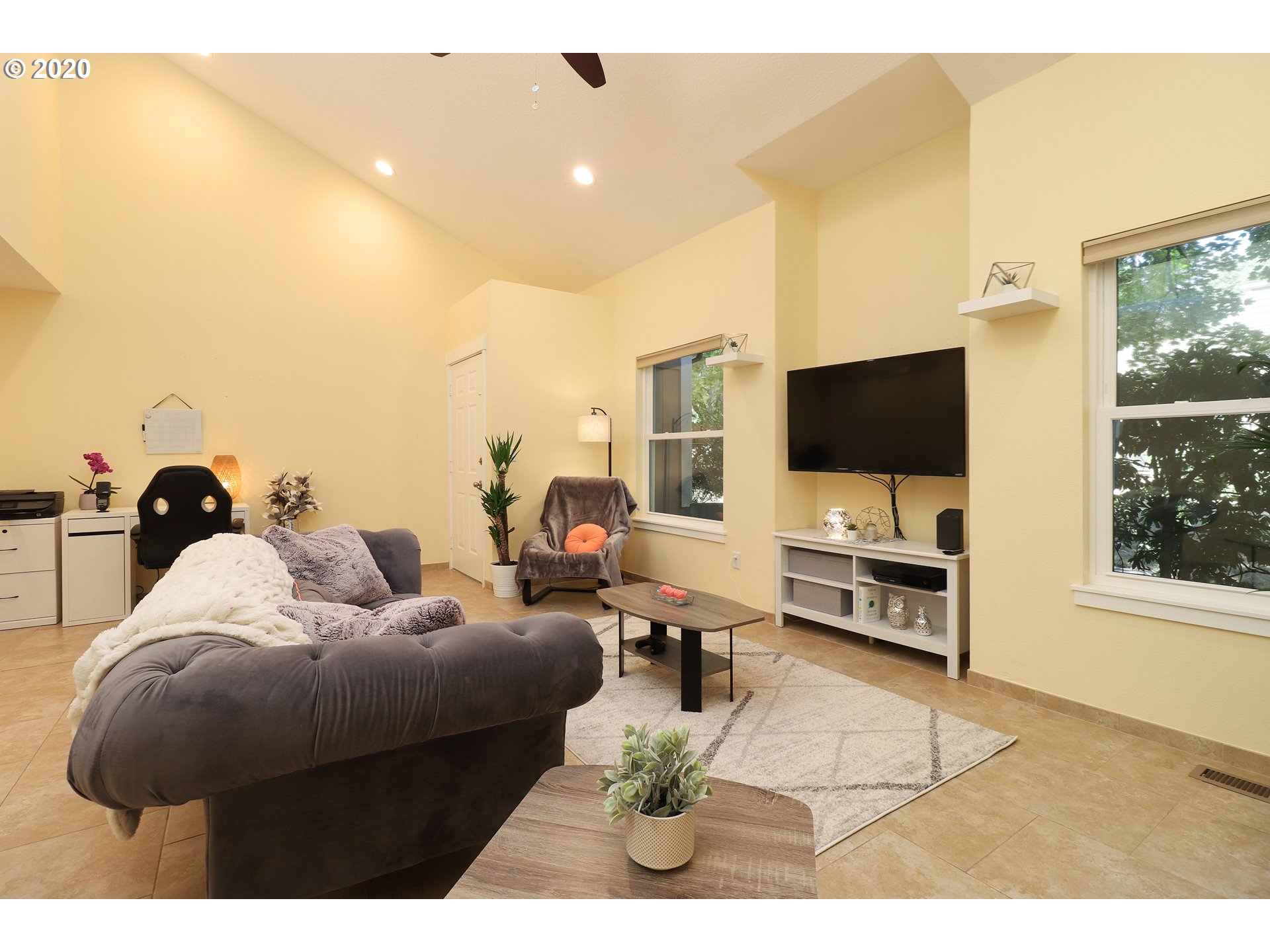 Photo #5: 20621608 Listing 