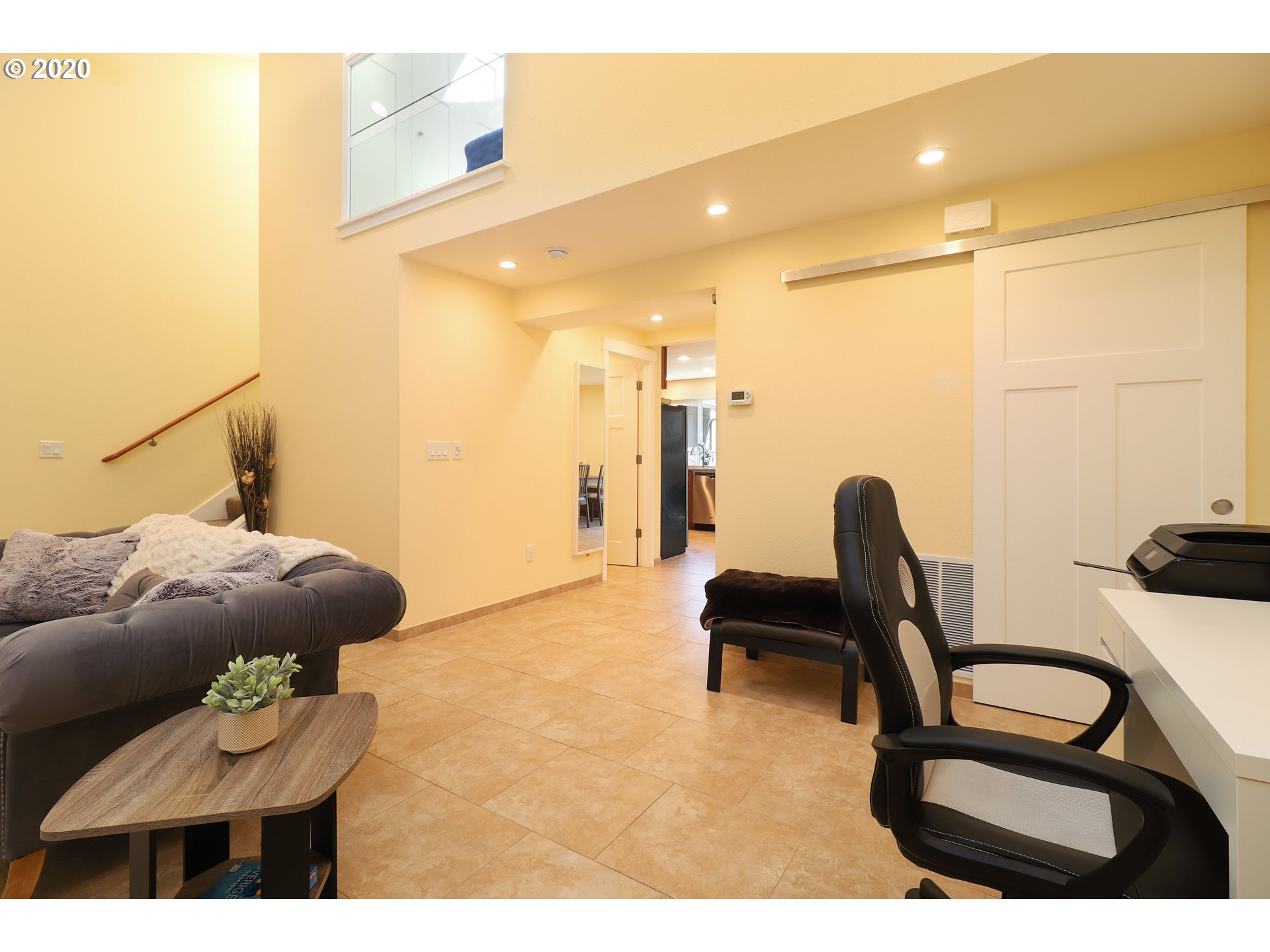 Photo #2: 20621608 Listing 