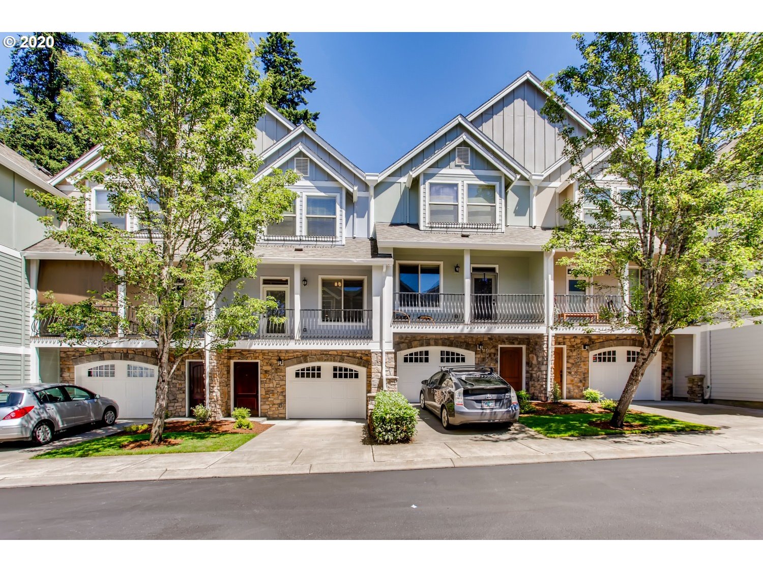 MLS: 20621636 Condo For Sale