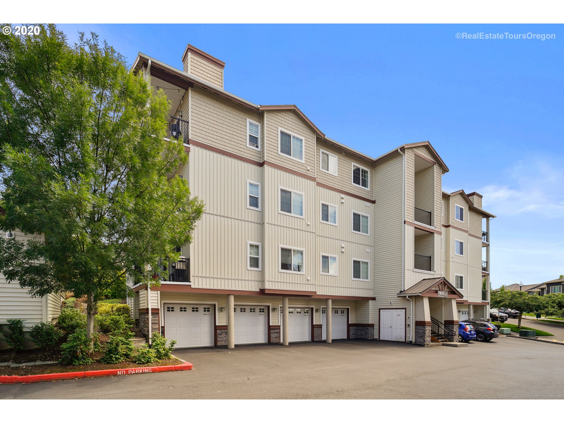 Photo #2: 20622245 Listing 